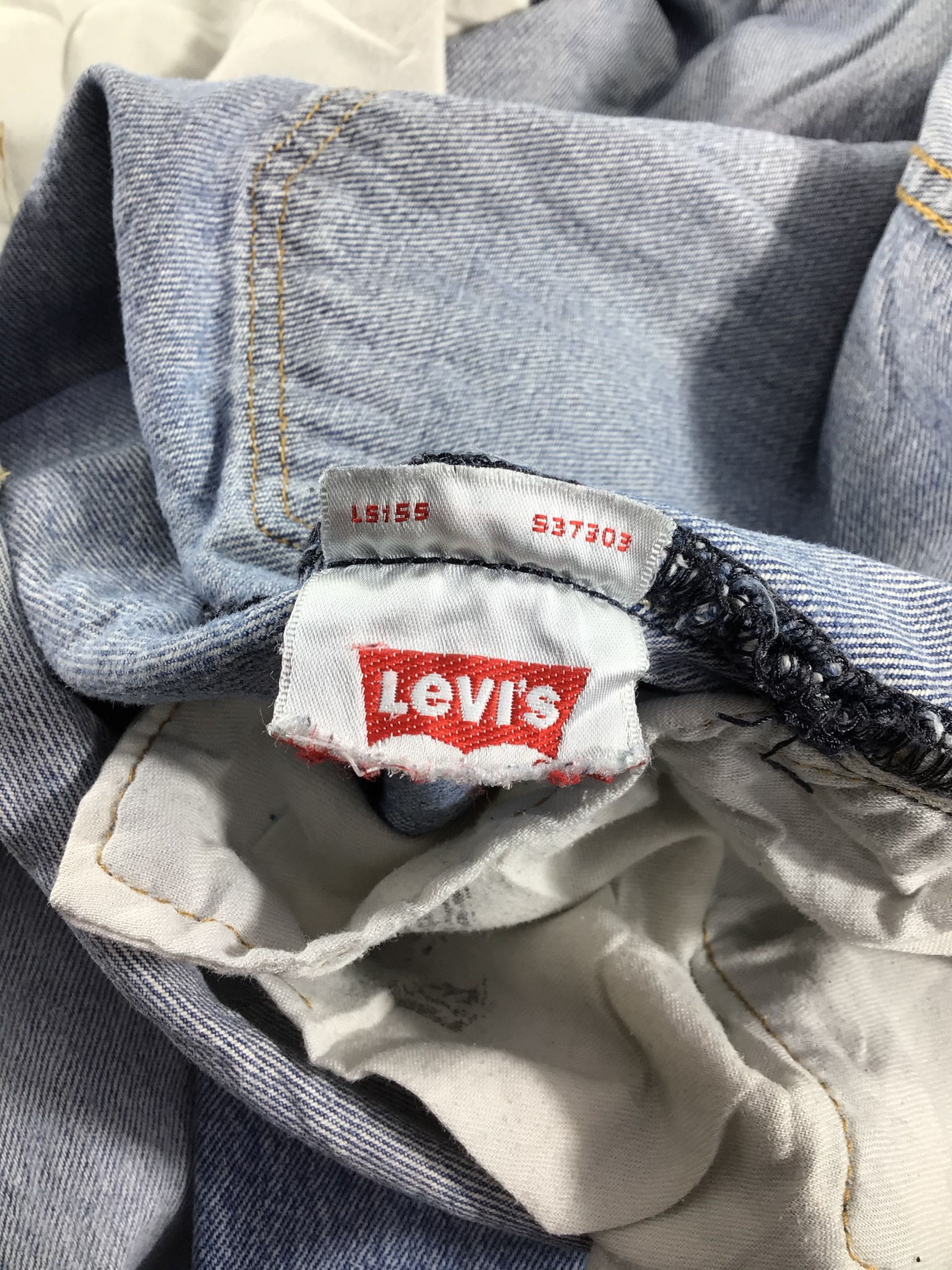 Levi's Vintage Levis 501 Jeans Stone Wash Denim -J344 Size US 37 - 9 Thumbnail
