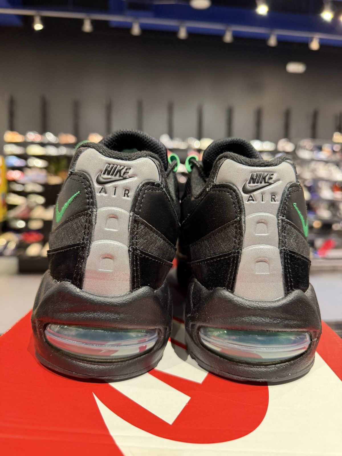 Nike Size 9 - Nike Air Max 95 OG Big Bubble Black Green Shock Size US 9 / EU 42 - 4 Thumbnail