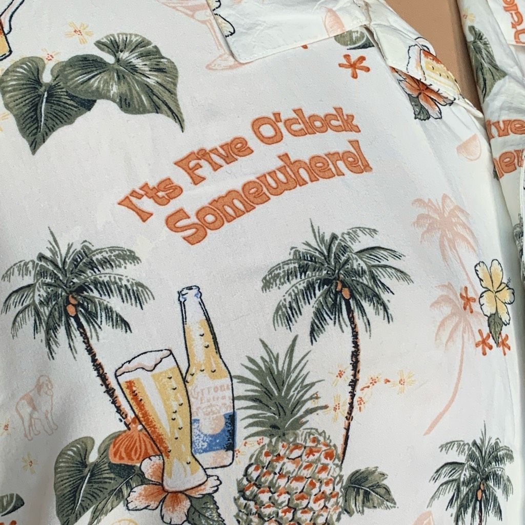 Big Dogs Vintage Y2K Big Dogs Top It’s Five O’Clock Somewhere Hawaiia Size US XL / EU 56 / 4 - 6 Thumbnail