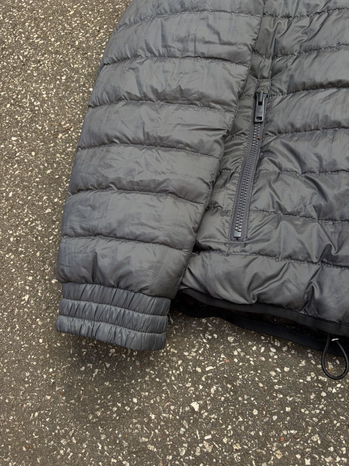 Prada Prada Micro Puffer Jacket – Grey (Size 52 / fits M) Size US L / EU 52-54 / 3 - 4 Thumbnail
