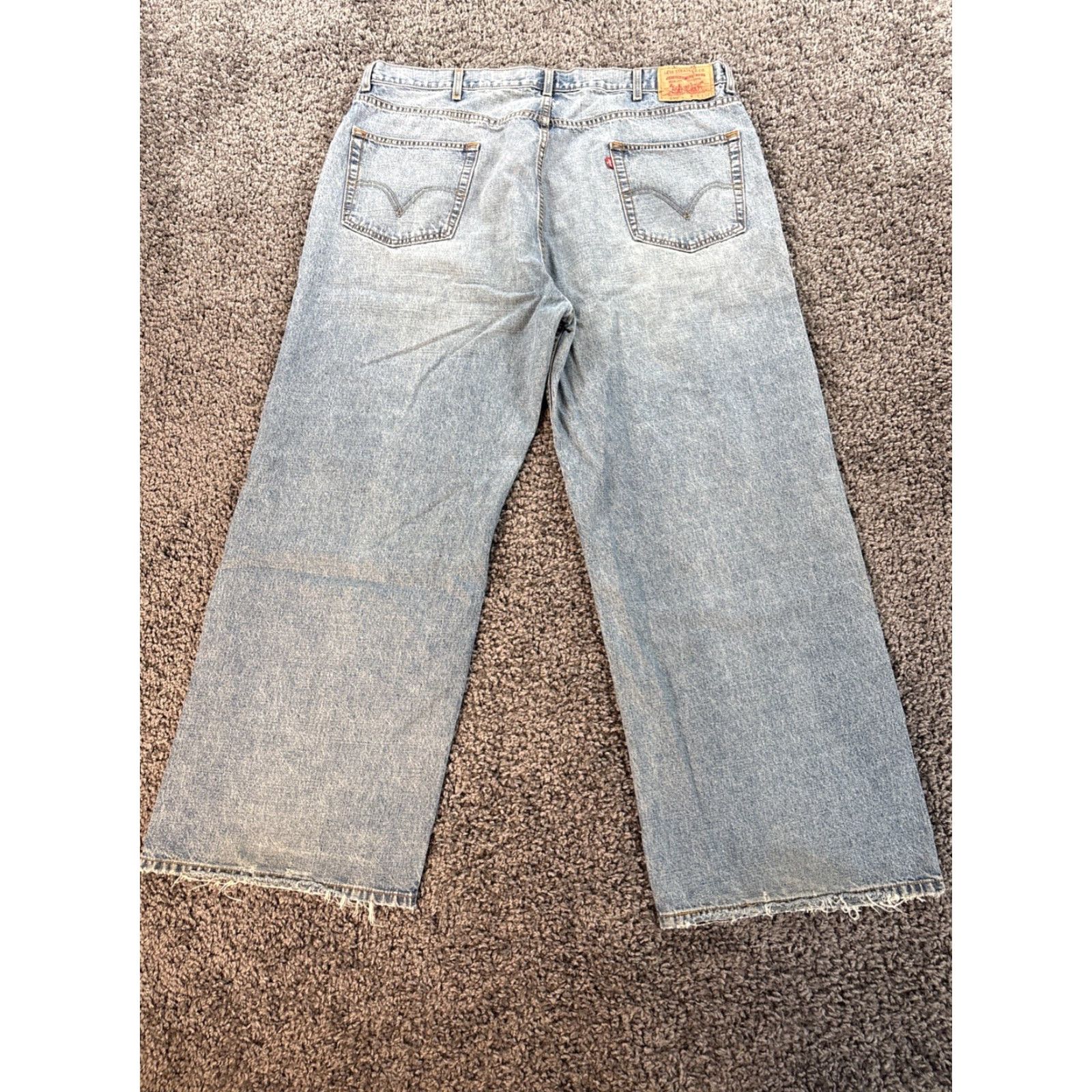 Levi's VINTAGE Levi's 599 Jeans Baggy Loose Skater Punk Grunge Light Wash 42x30 Men Jeans 42 Blue Denim Relaxed Wide-Leg Mens Size US 42 / EU 58 - 8 Thumbnail