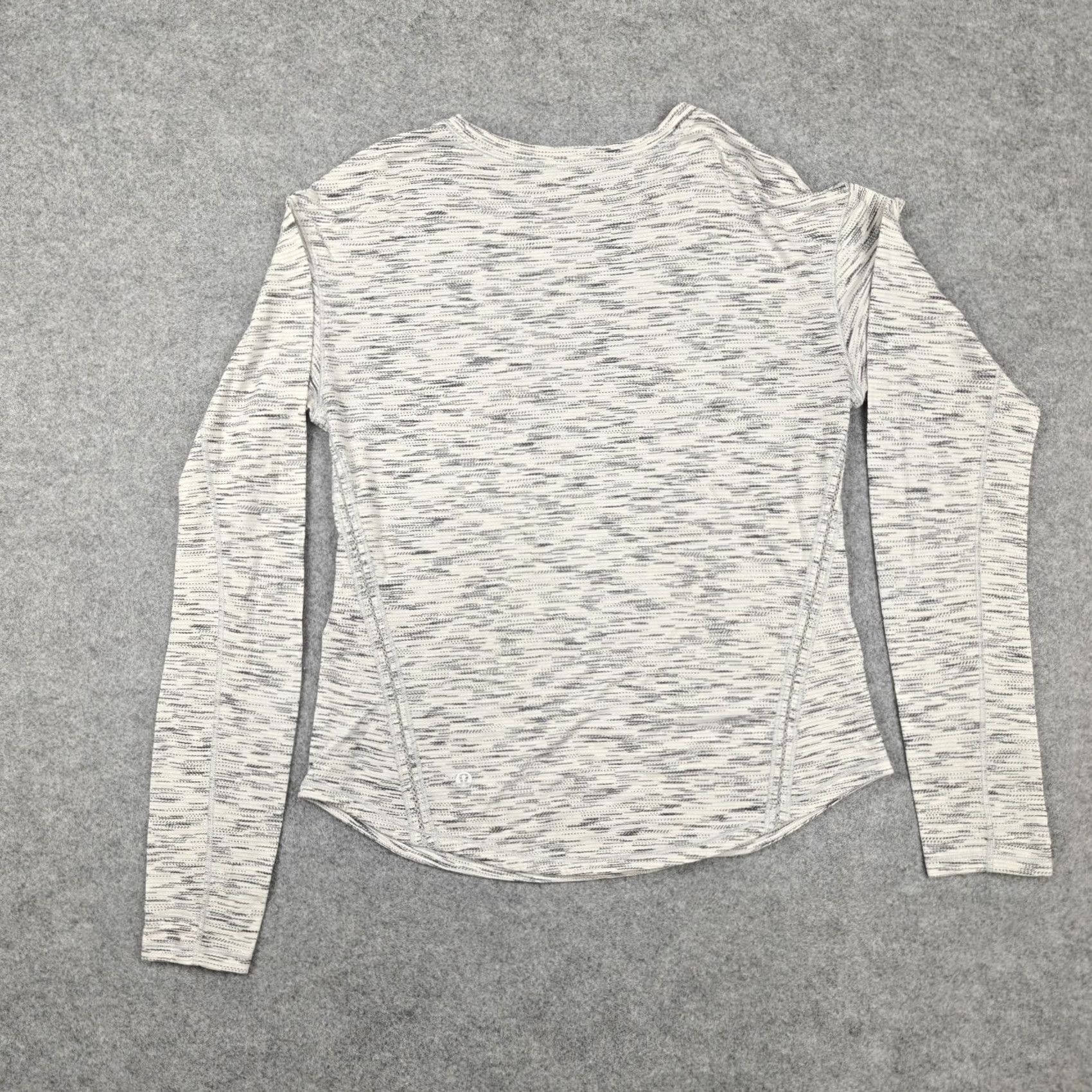 Lululemon Lululemon Swiftly Tech Shirt Womens 8 Gray Long Sleeve Running Athletic Seamless Moisture Wicking Crew Neck Slim Fit Plain Solid Vintage No Size M / US 6-8 / IT 42-44 - 3 Thumbnail
