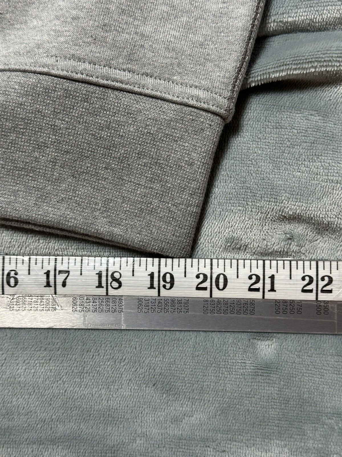 Nike NWT NSW Nike SB Fleece Pullover Gray Sportswear Men Sz XL Size US XL / EU 56 / 4 - 11 Thumbnail