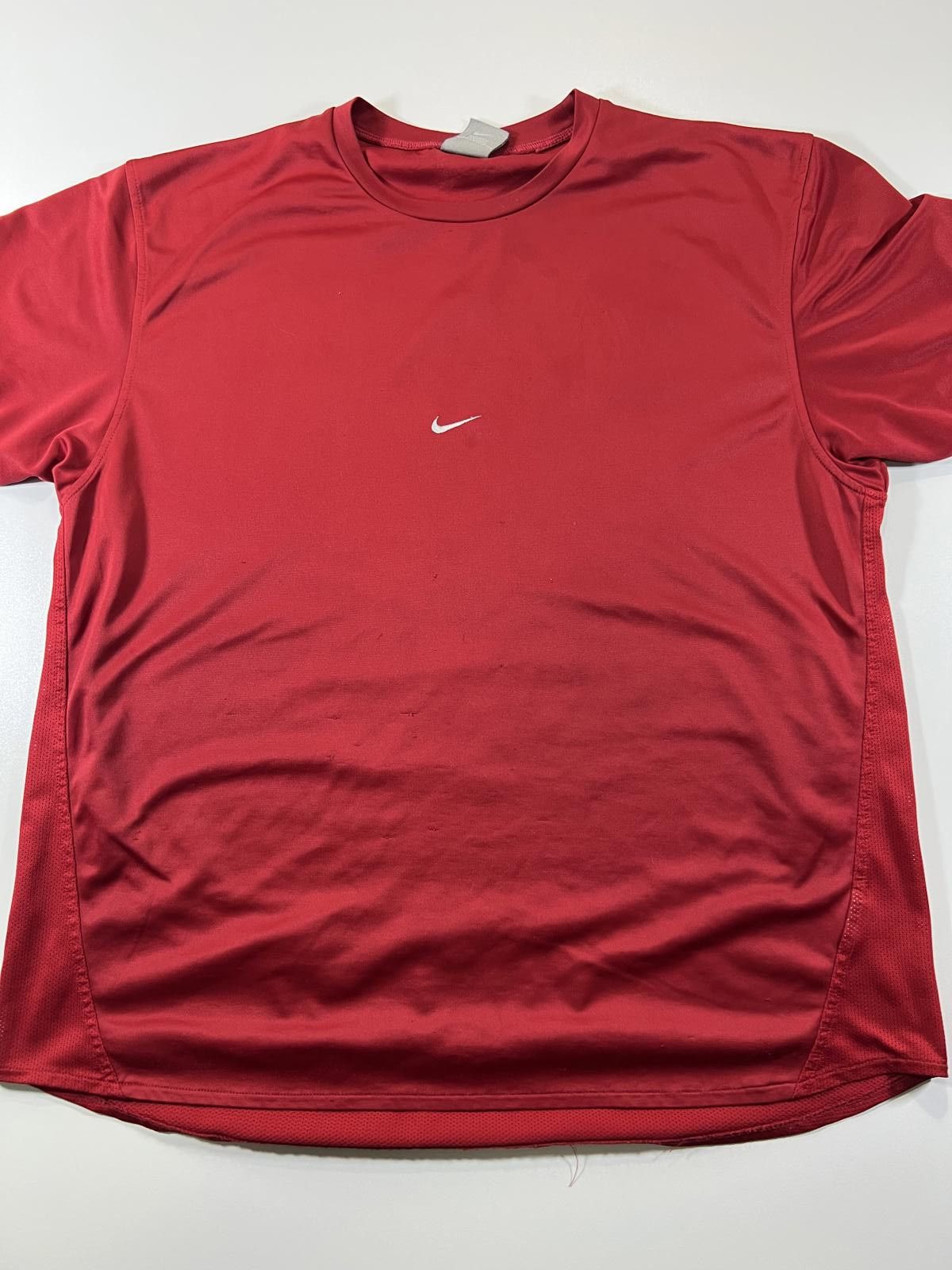 Nike Nike Middle Swoosh Air maxRed Short Sleeve athletic T-Shirt Size US XL / EU 56 / 4 - 1 Thumbnail