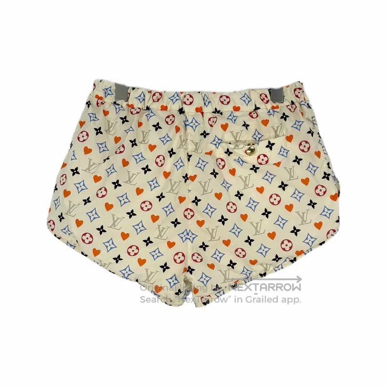 Louis Vuitton Louis Vuitton White playing card full logo nylon shorts Size 37" - 2 Thumbnail