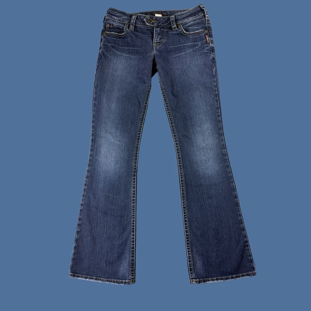 Silver Jeans Co. VINTAGE Silver Jeans Tuesday Jeans Women 27/31 Flared Denim Blue 5-Pocket Regular Fit Waist 27 Inseam 31 Size 27" / US 4 / IT 40 - 1 Thumbnail