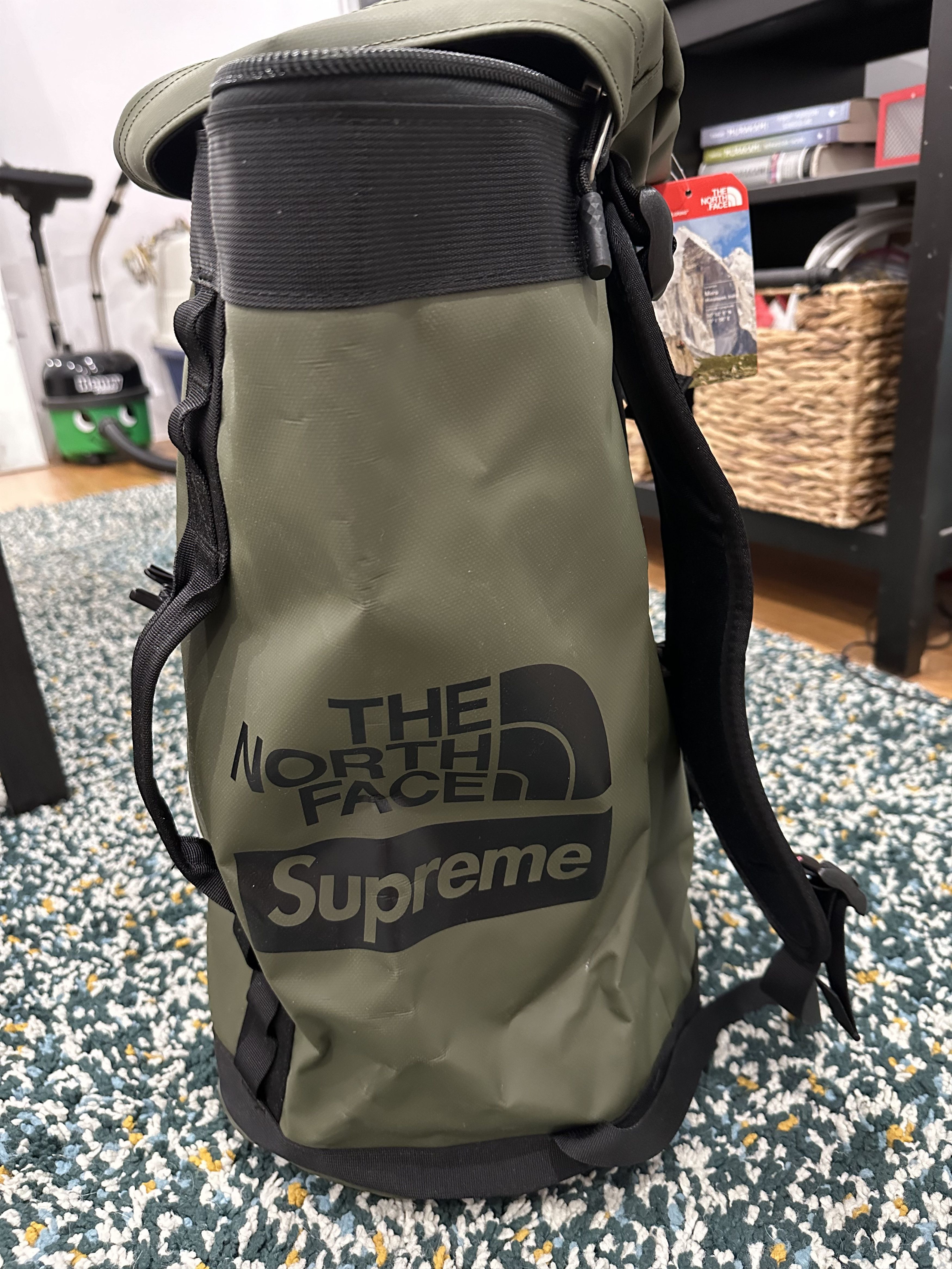 Supreme × The North Face Supreme The North Face Expedition Backpack Size ONE SIZE - 9 Thumbnail