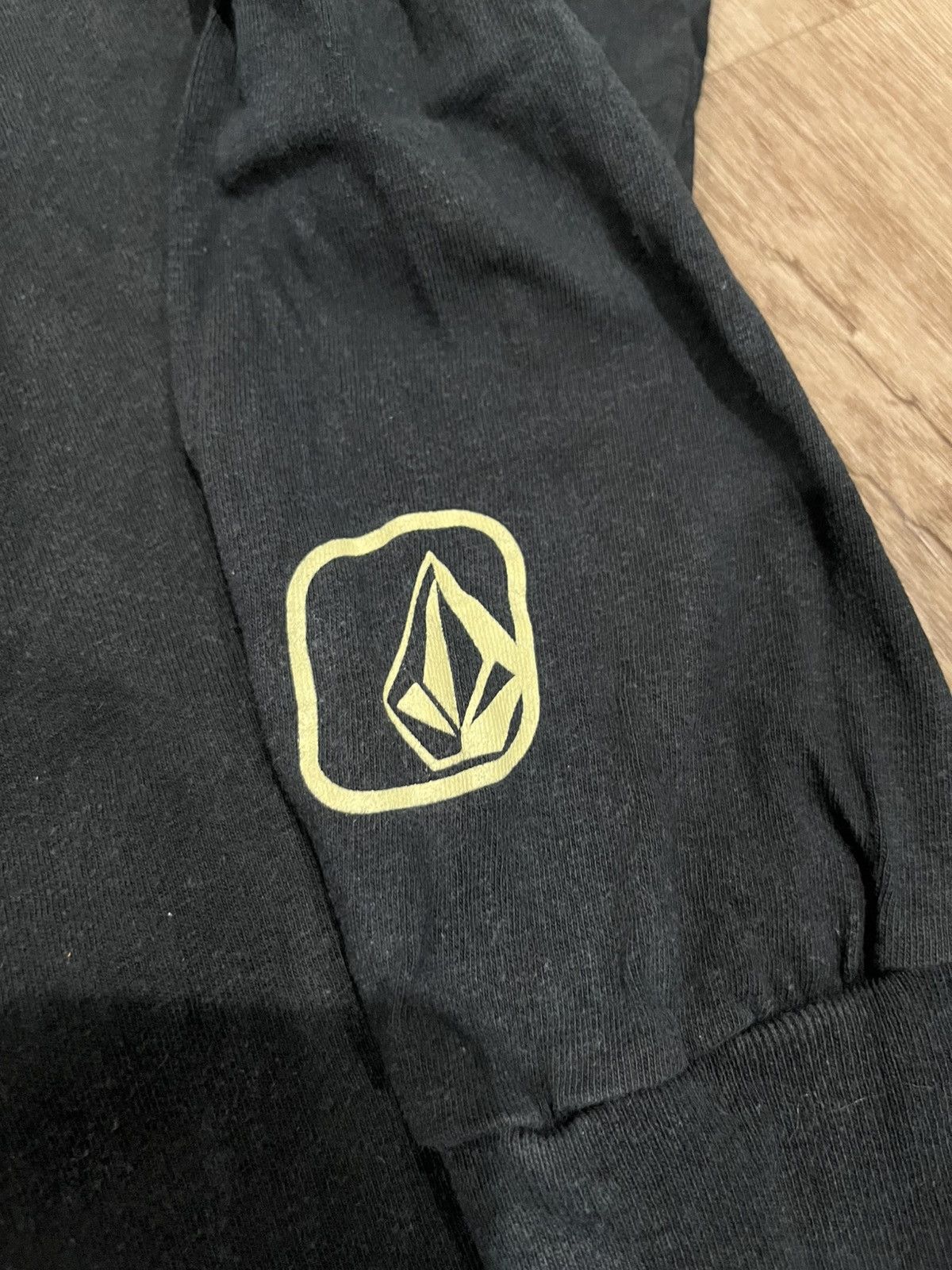 Volcom Vintage Volcom square logo L/S Size US L / EU 52-54 / 3 - 4 Thumbnail
