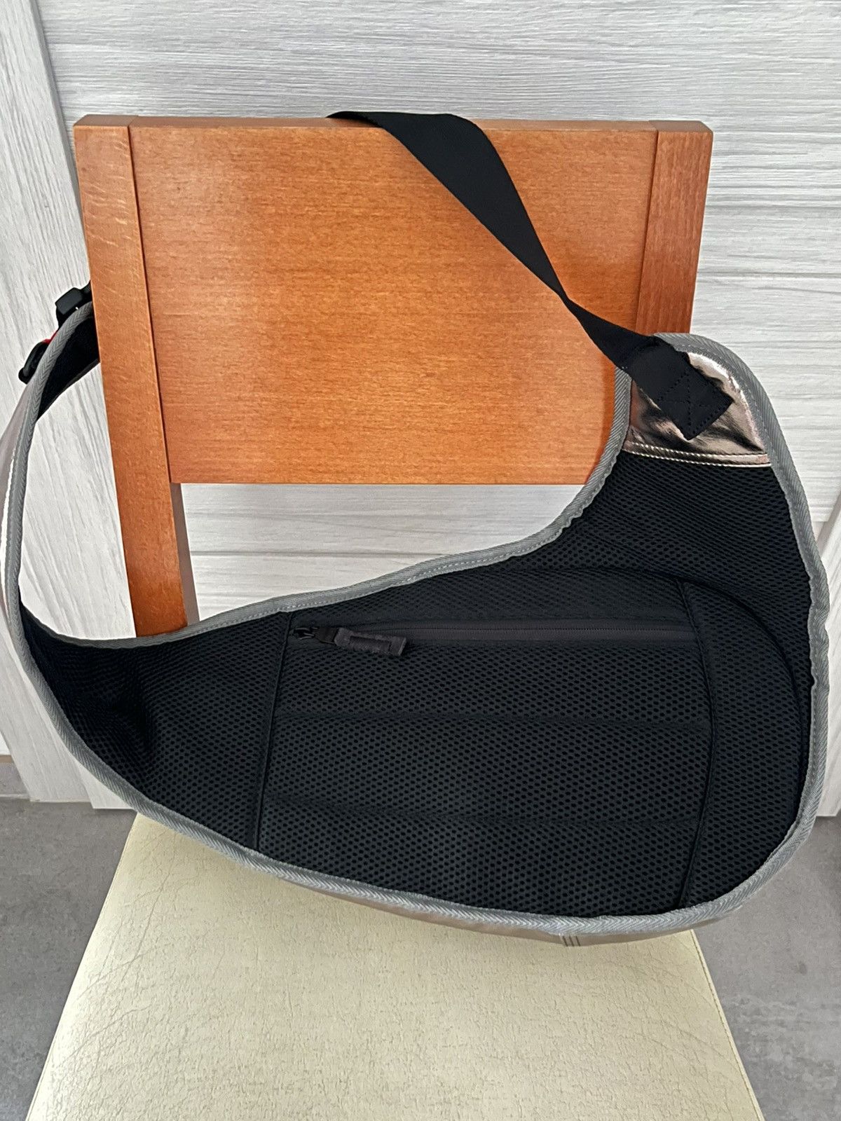 Diesel Diesel 1DR-POD silver sling bag Size ONE SIZE - 3 Thumbnail