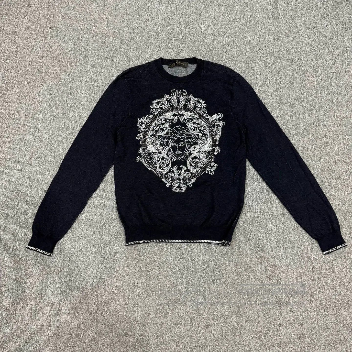 Versace Versace Baroque Embroidery Medusa Print Sweater. Size US L / EU 52-54 / 3 - 1 Thumbnail