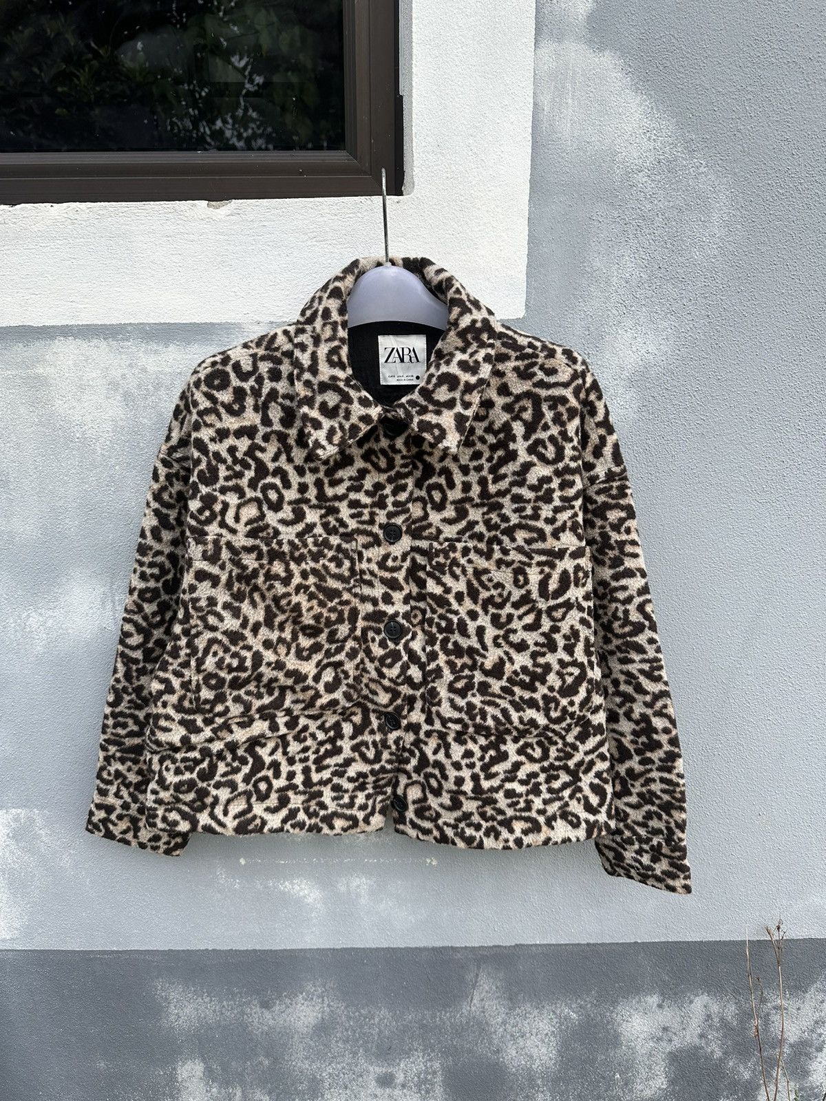 Zara leopard cropped button jacket