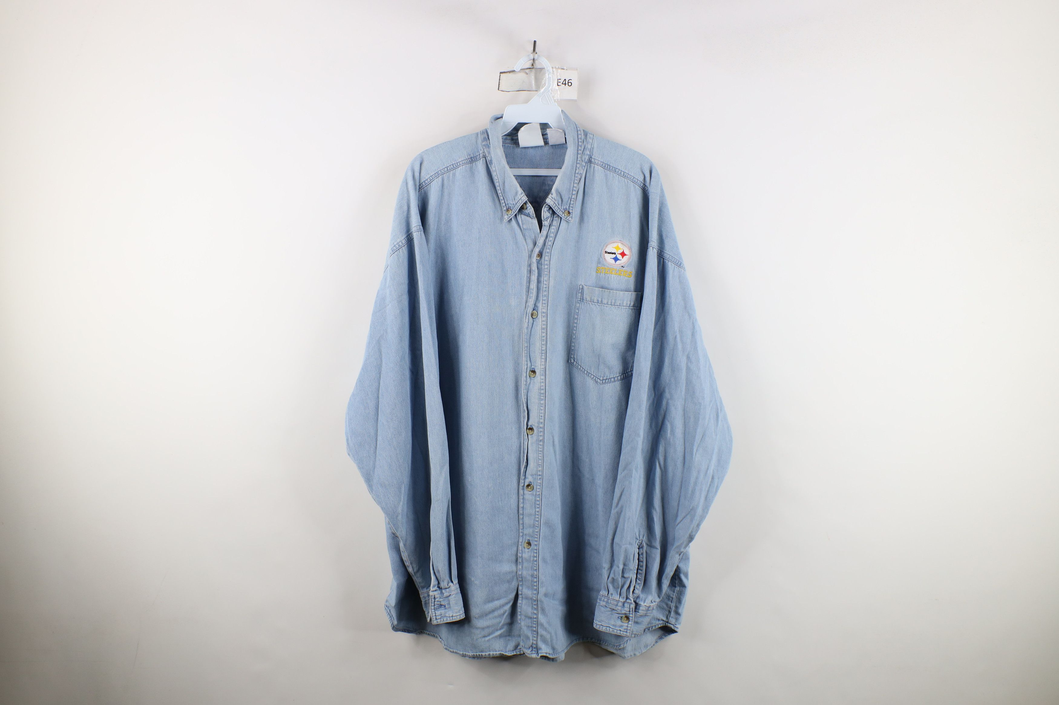 Vintage Vintage 90s Pittsburgh Steelers Football Denim Button Shirt Size US XL / EU 56 / 4 - 1 Thumbnail