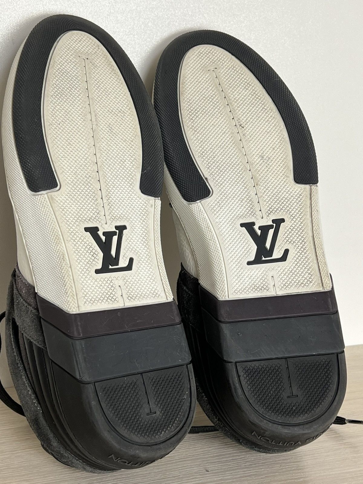 Louis Vuitton Louis Vuitton Archival Damier Leather Suede Sneakers Size US 9 / EU 42 - 17 Thumbnail