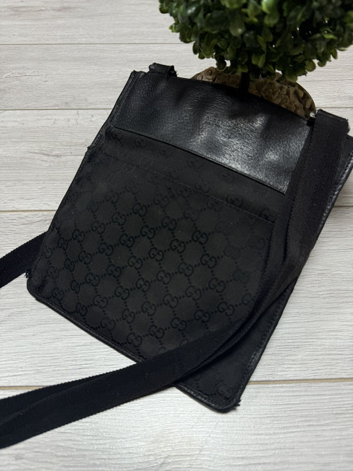 Gucci Gucci GG monogram canvas leather crossbody messenger bag Size ONE SIZE - 1 Thumbnail
