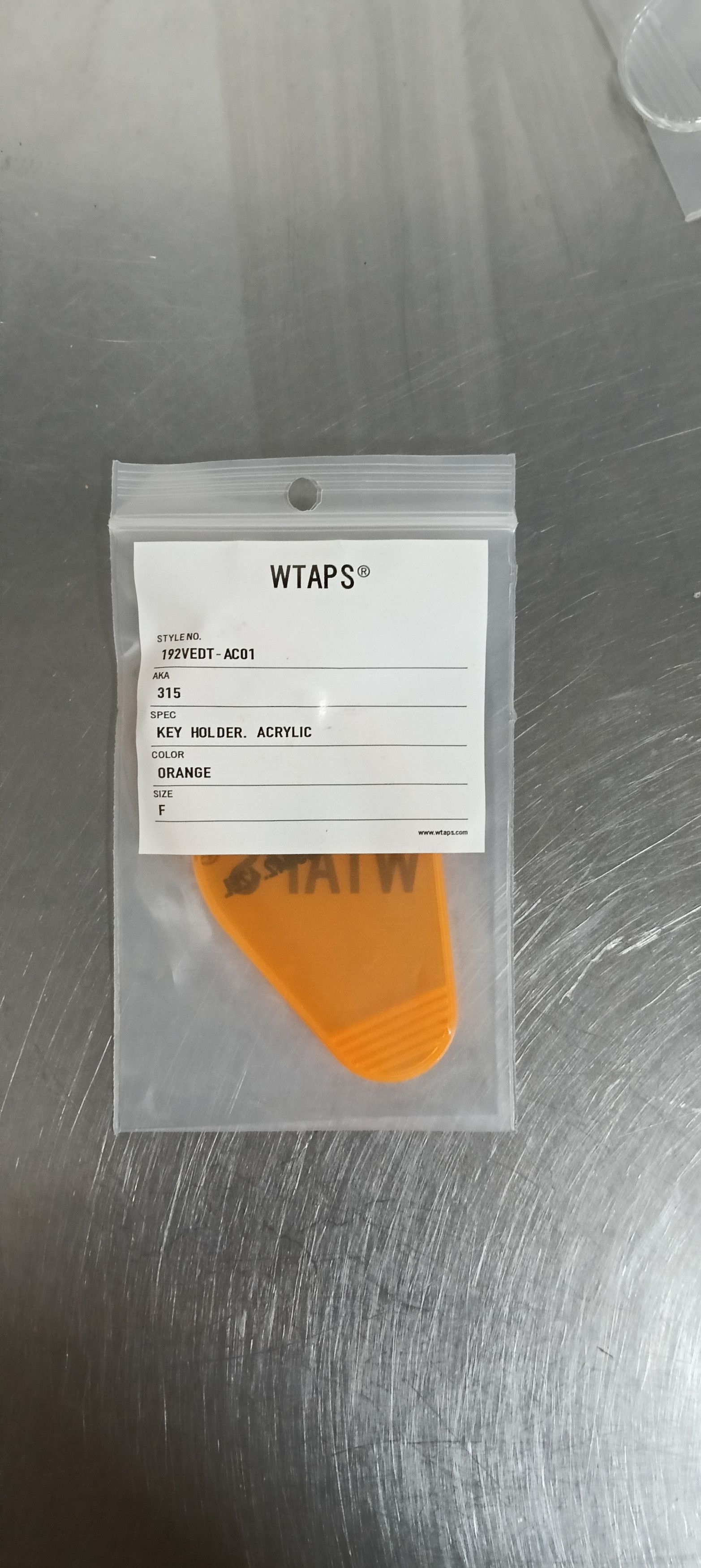 Wtaps WTAPS ACRYLIC KEY HOLDER KEYCHAIN ORANGE CLEAR Size ONE SIZE - 3 Thumbnail