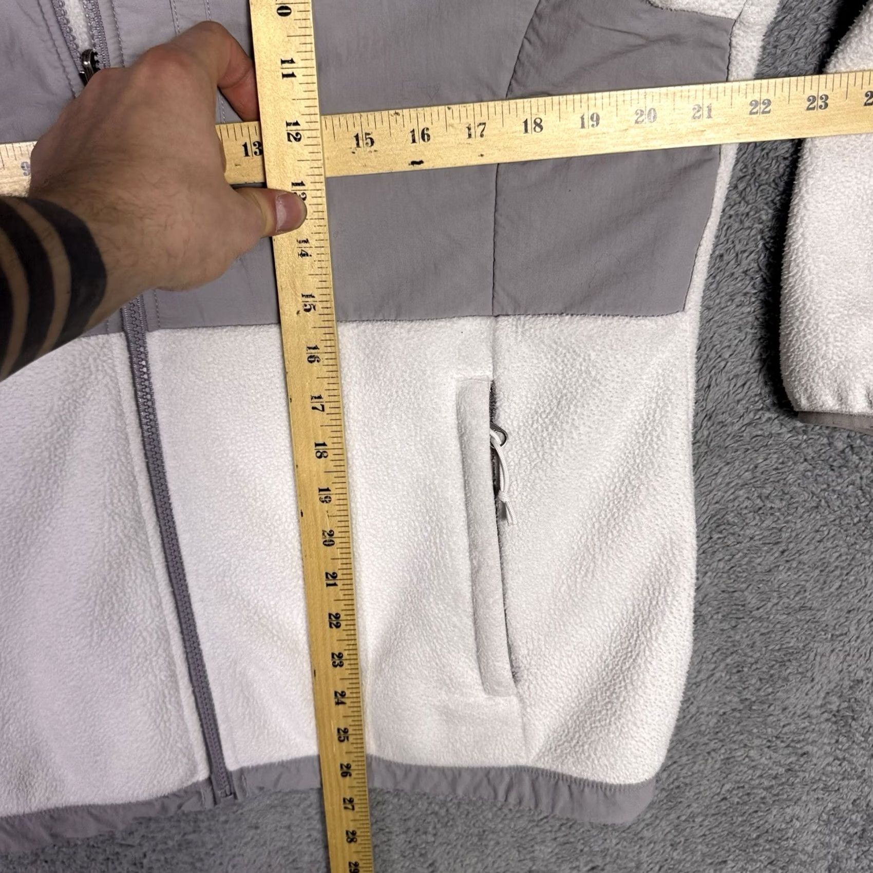 The North Face VINTAGE The North Face Denali Jacket Women L Polartec Fleece White Full Zip Y2K Size L / US 10 / IT 46 - 7 Thumbnail