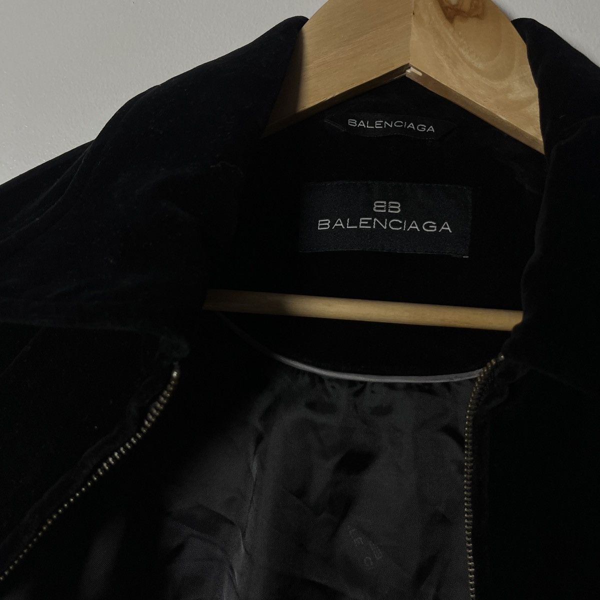 Balenciaga Rare Vintage Balenciaga Zip-up Black Velvet Jacket Size US M / EU 48-50 / 2 - 8 Thumbnail
