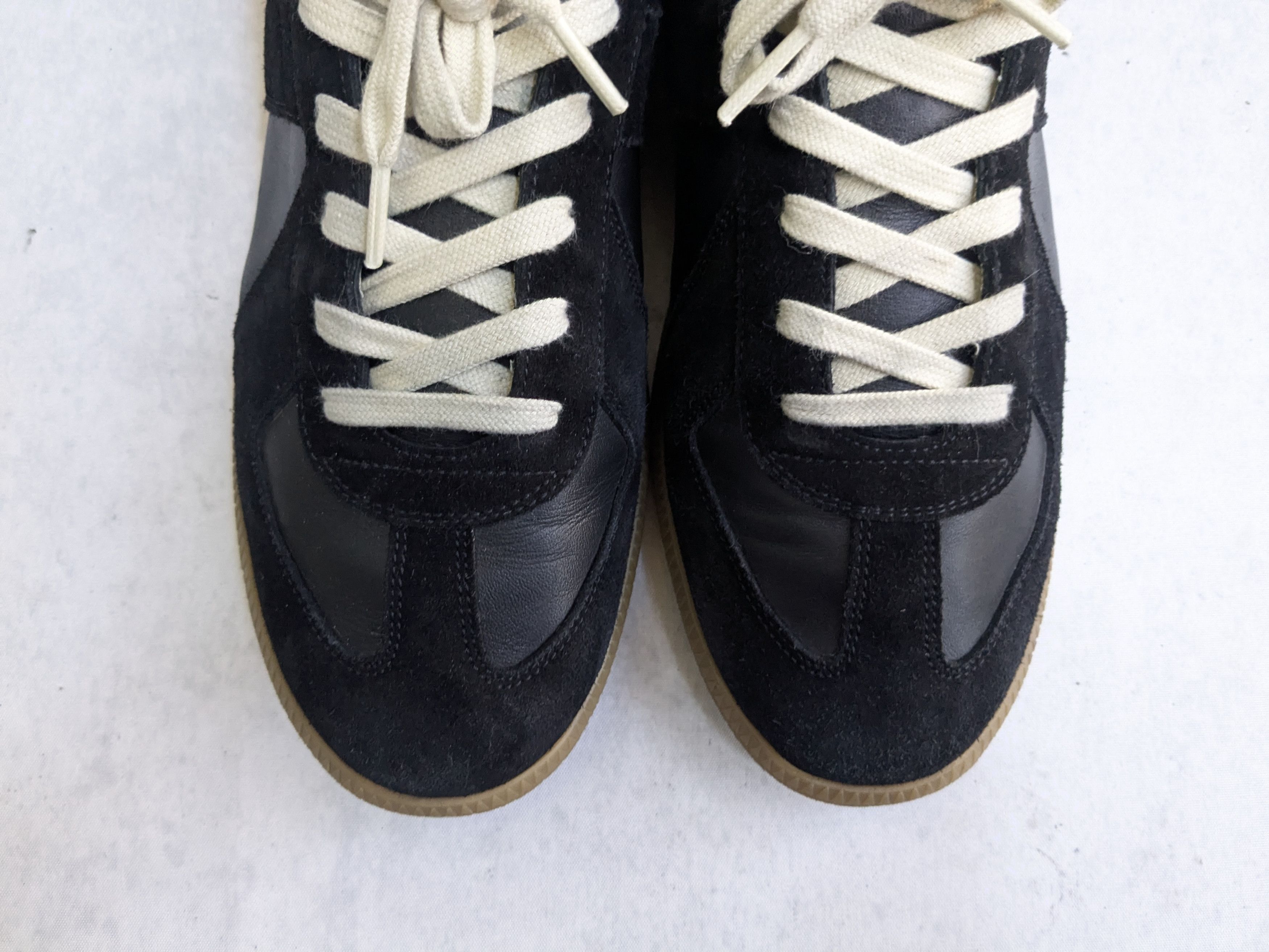 Maison Margiela Maison Margiela GAT Replica Black 11.5 44.5 Gum Low Size US 11.5 / EU 44-45 - 2 Thumbnail