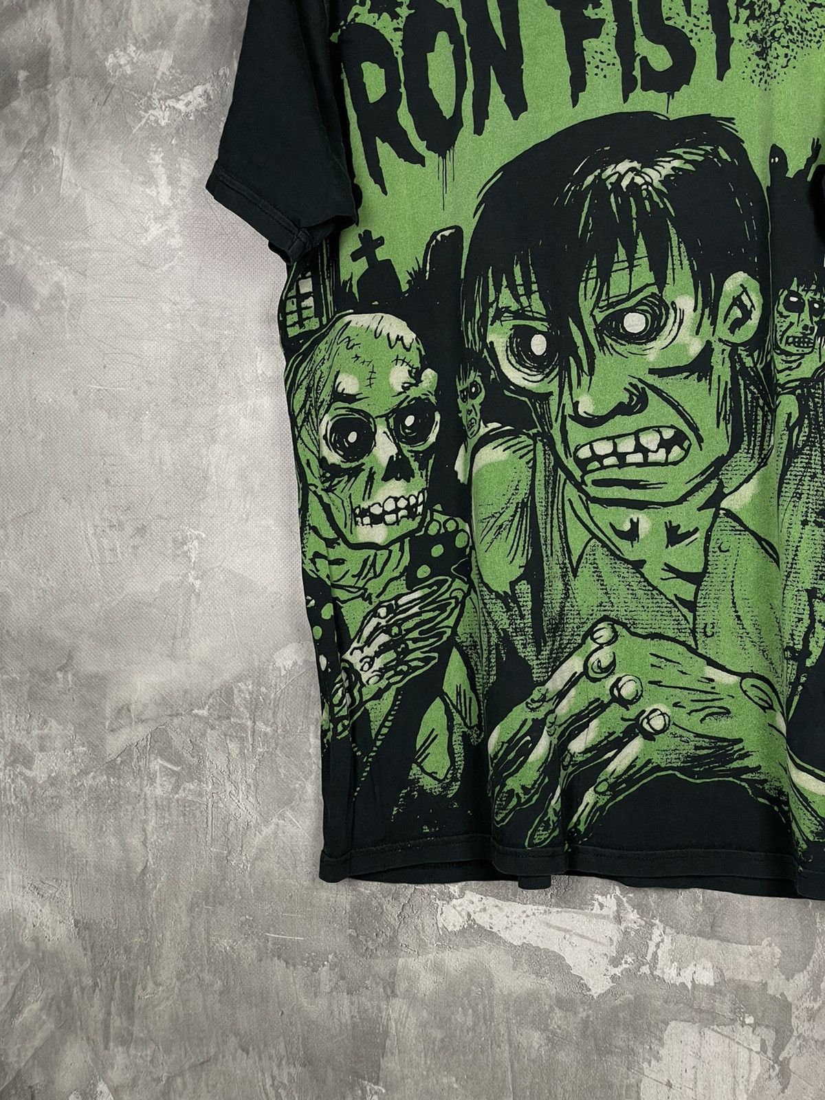 Marvel Comics × Misfits IRON FIST Zombie Chomper Men's Full Print Misfits T-shirt Size US M / EU 48-50 / 2 - 5 Thumbnail