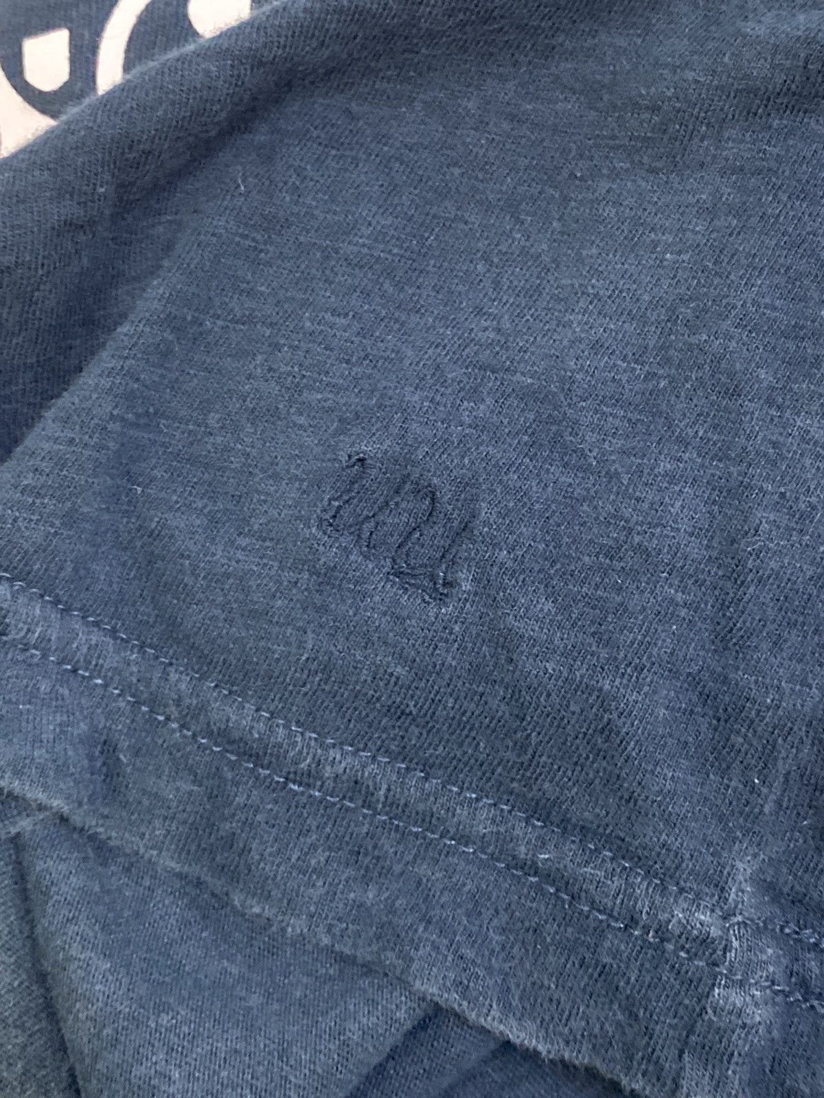 Japanese Brand 💥UNDERCOVER X UNIQLO “U” CROSSBONE TEE Size US L / EU 52-54 / 3 - 10 Thumbnail