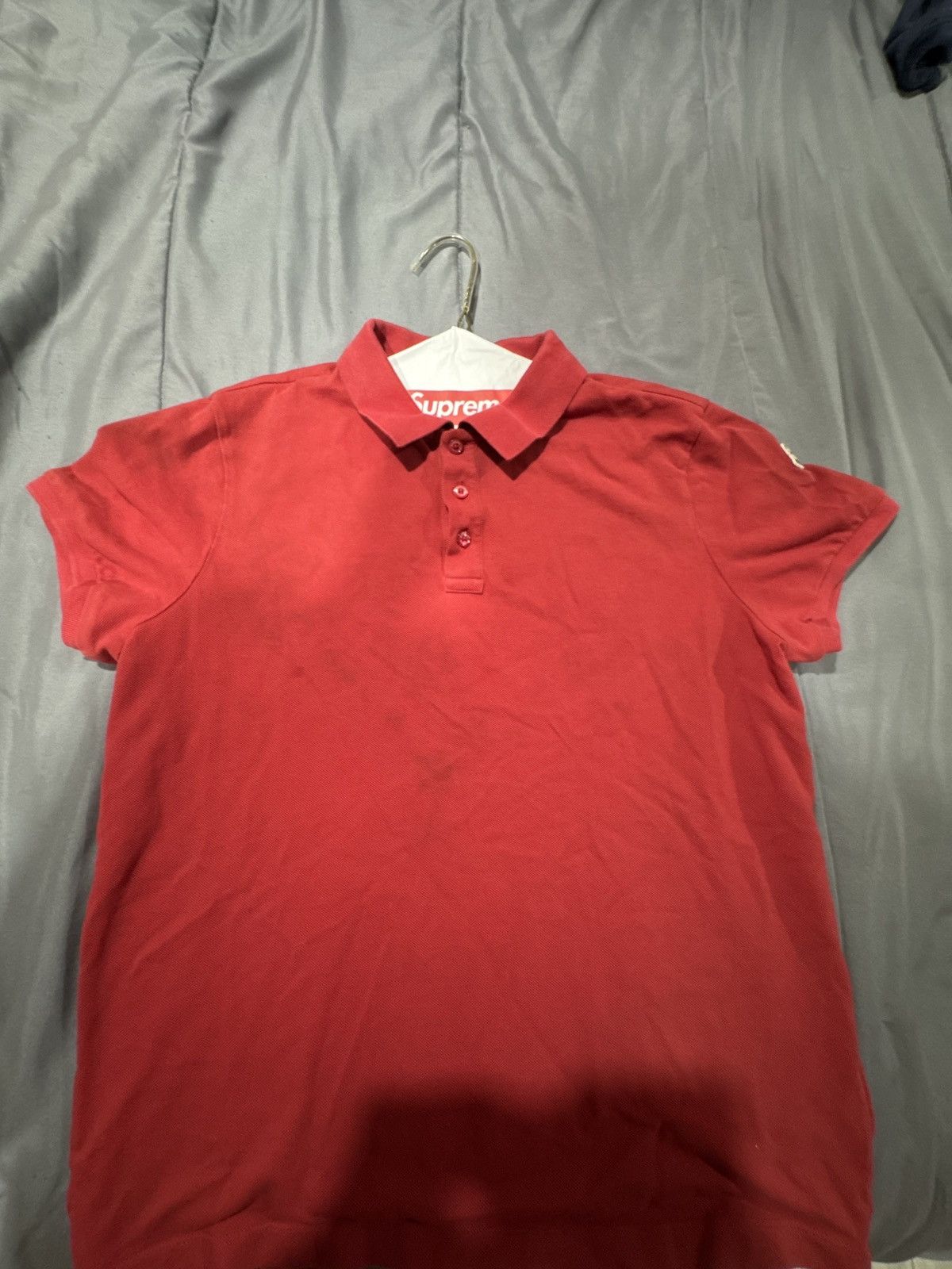 Moncler red moncler polo Size US M / EU 48-50 / 2 - 1 Thumbnail