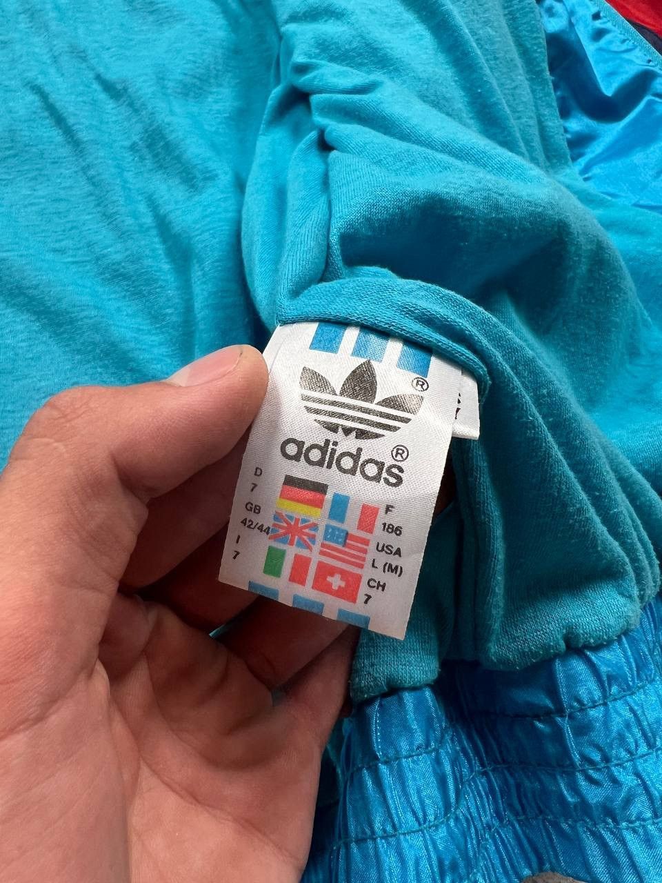 Adidas Vintage Adidas Track Jacket Windbreaker Y2K Size US L / EU 52-54 / 3 - 15 Thumbnail