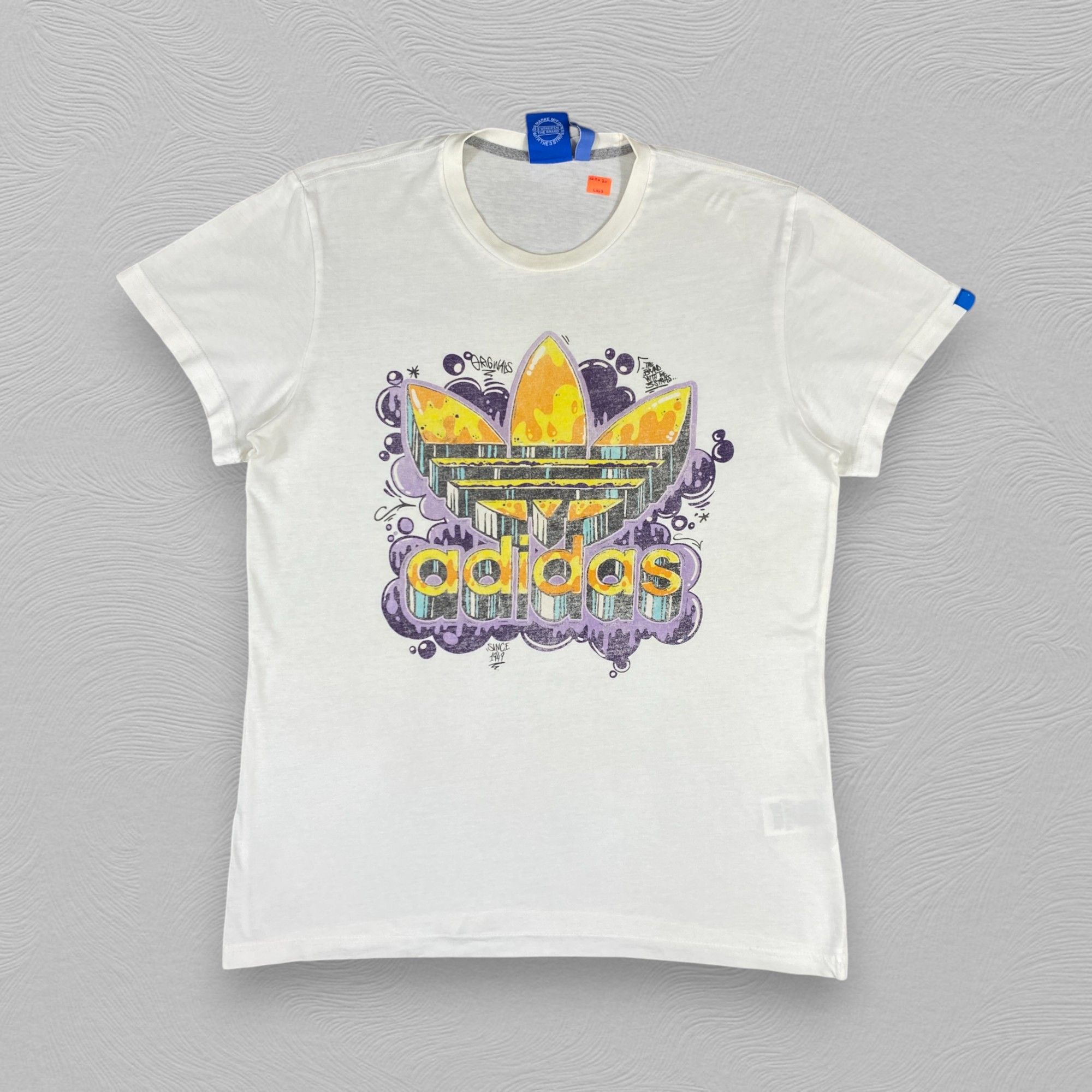 Adidas Adidas Old School Trefoil Graffiti T-Shirt - L023 Size US L / EU 52-54 / 3 - 1 Thumbnail