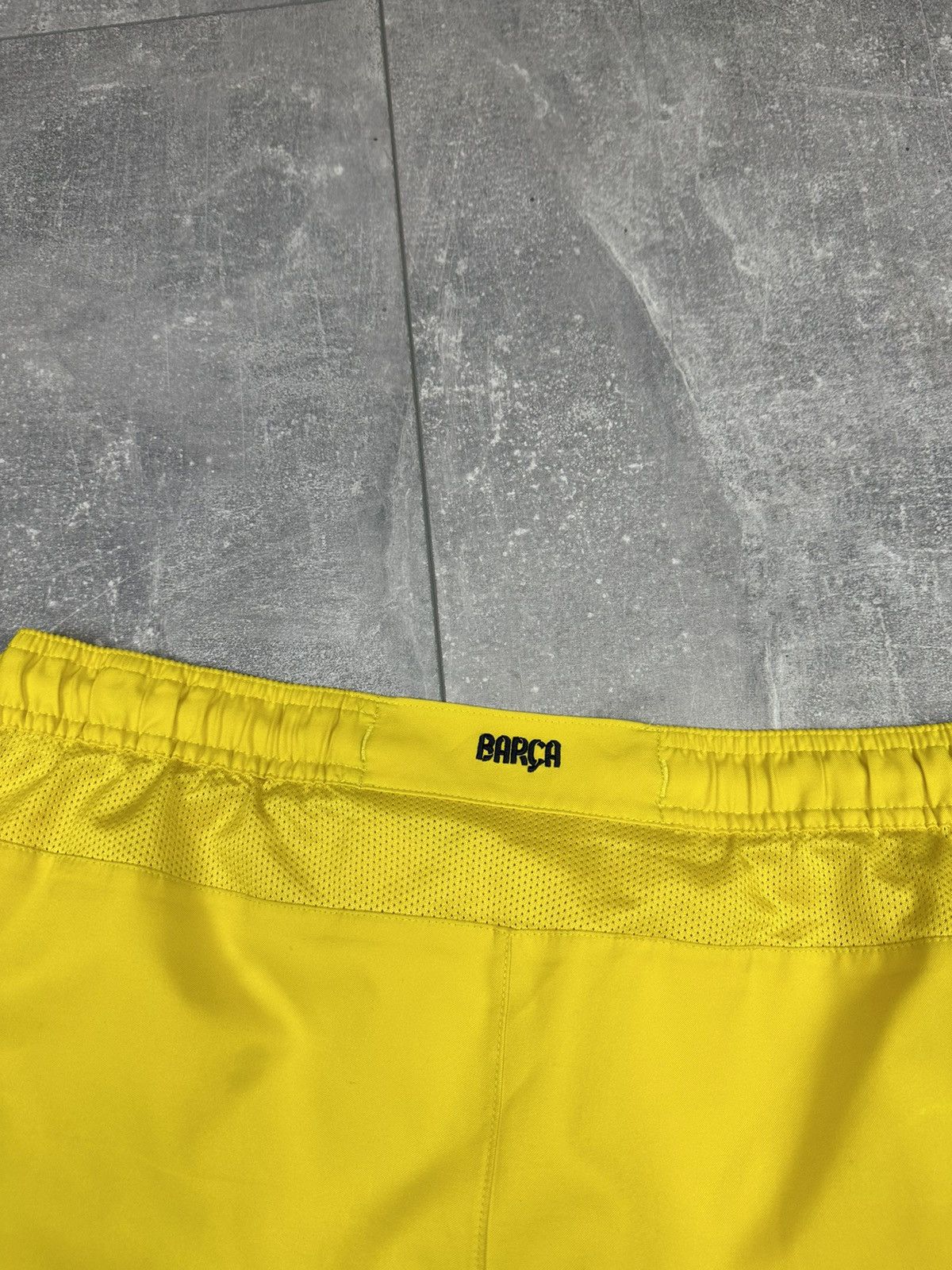 Nike Nike Barcelona Yellow Soccer Shorts Size US 34 / EU 50 - 10 Thumbnail