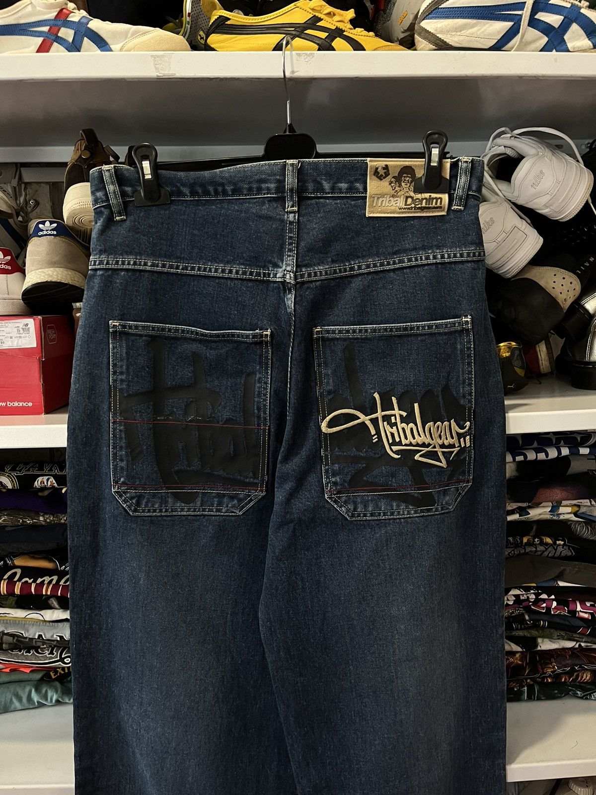 Japanese Brand Vintage Blue Embroidery Baggy Winged Jeans Y2K Size US 32 / EU 48 - 2 Thumbnail