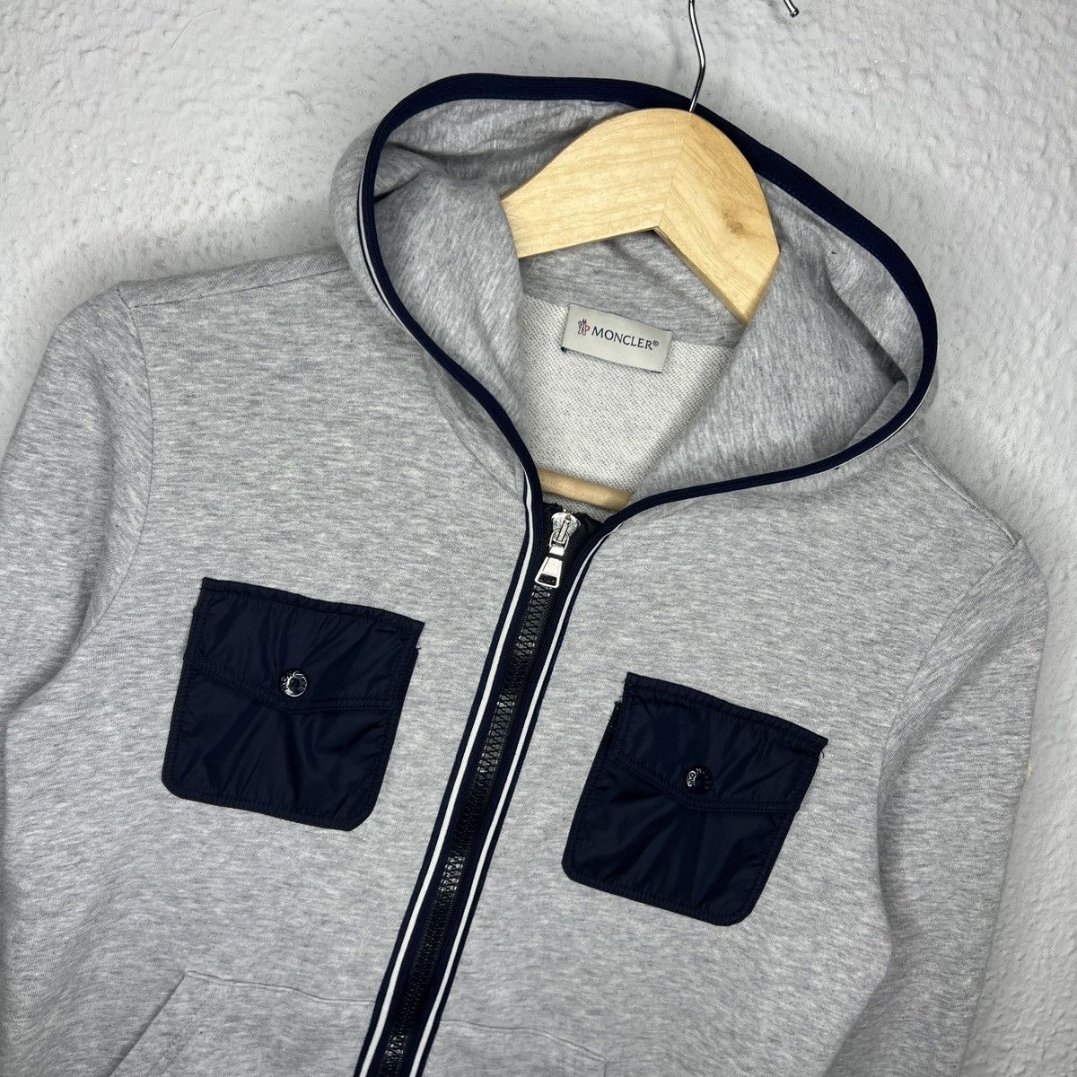 Designer × Moncler Moncler Nylon Pocket Zip Up Hoodie Grey Logo Sleeve Size XS / US 0-2 / IT 36-38 - 5 Thumbnail