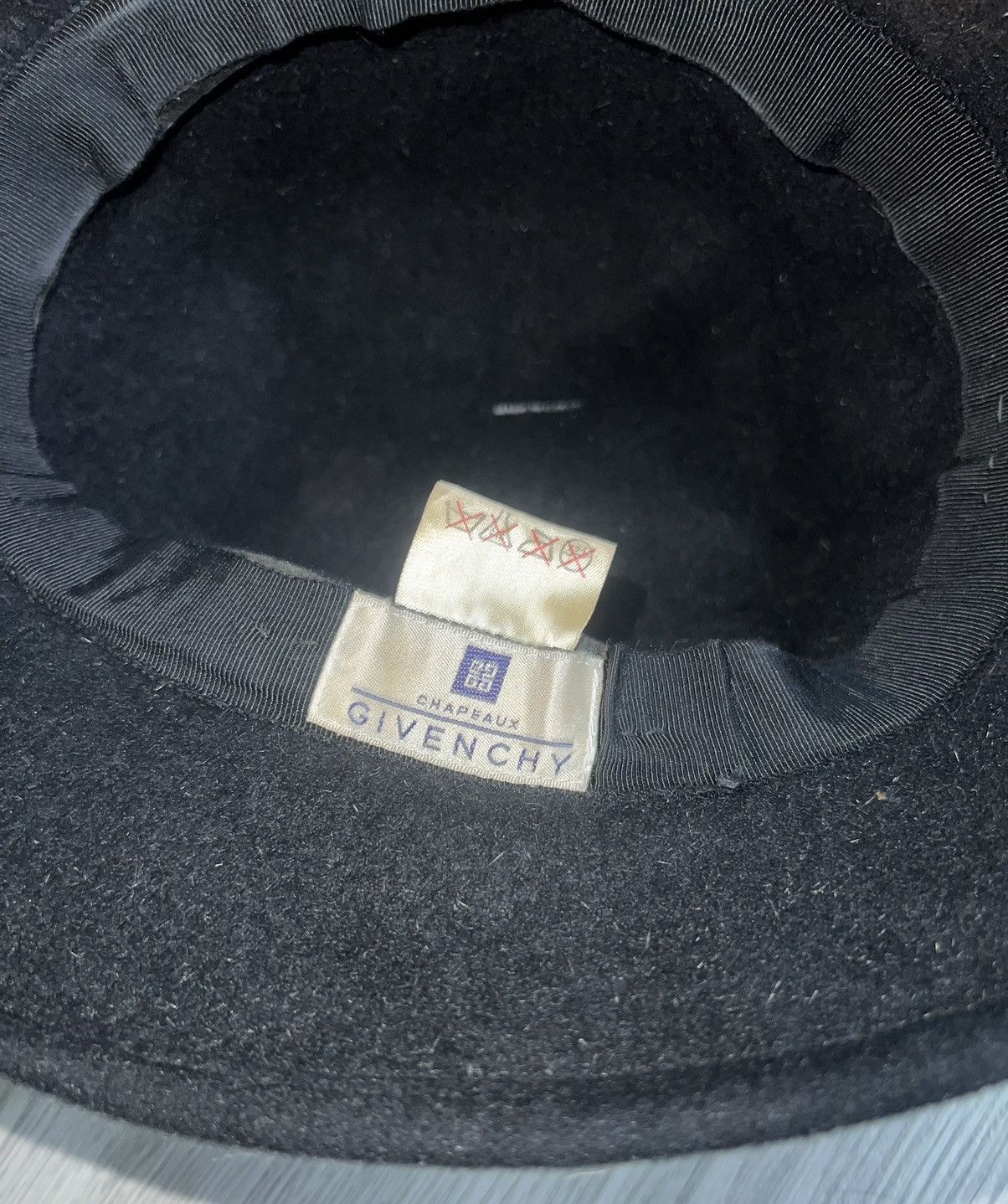 Givenchy Rare vintage Givenchy wool bucket hat 🎩🖤 Size ONE SIZE - 14 Thumbnail