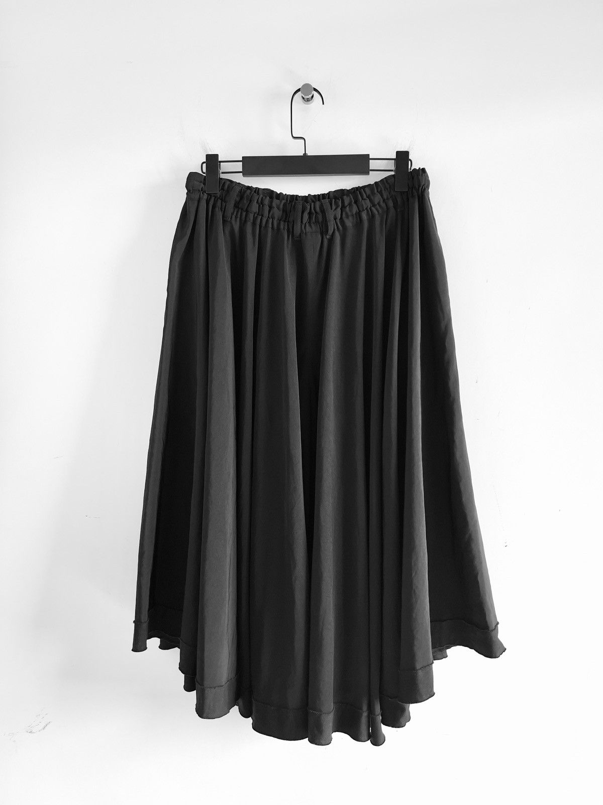 Yohji Yamamoto Ground Y Yohji Yamamoto Ta/UXEDO CREPE DE CHINE CIRCLE PANTS Size US 32 / EU 48 - 2 Thumbnail