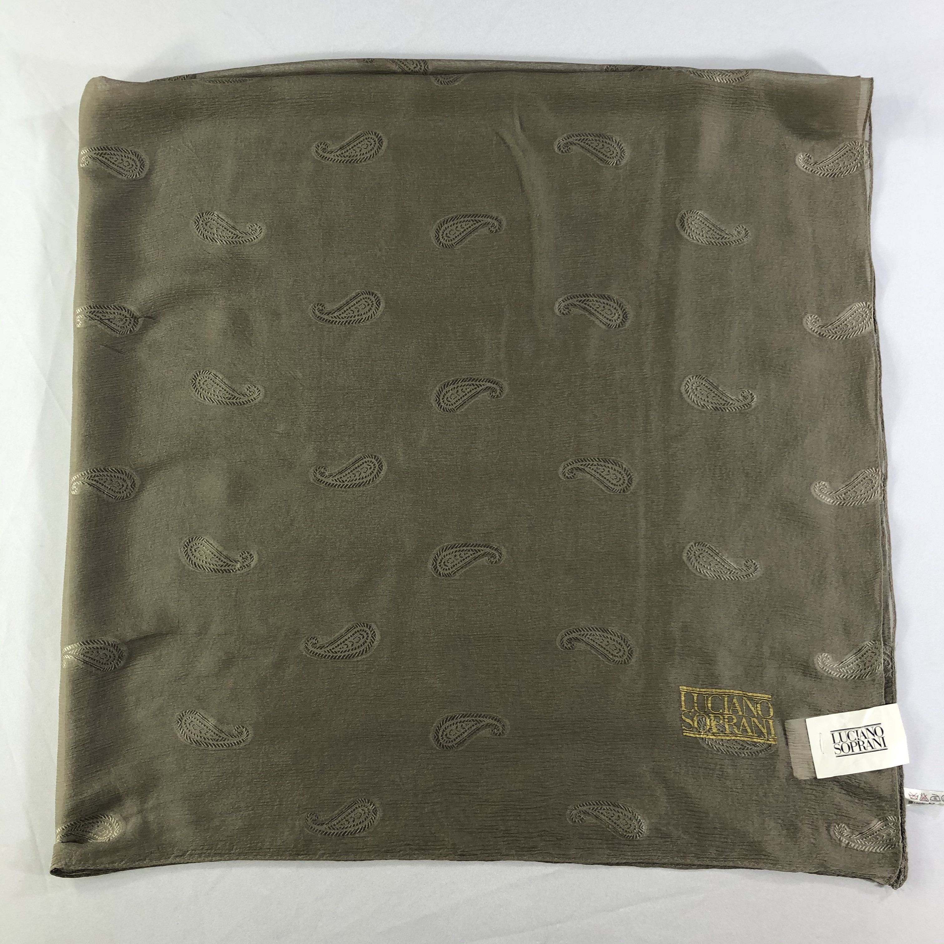 Vintage Vintage Luciano Soprani Silk Scarf Size ONE SIZE - 2 Thumbnail