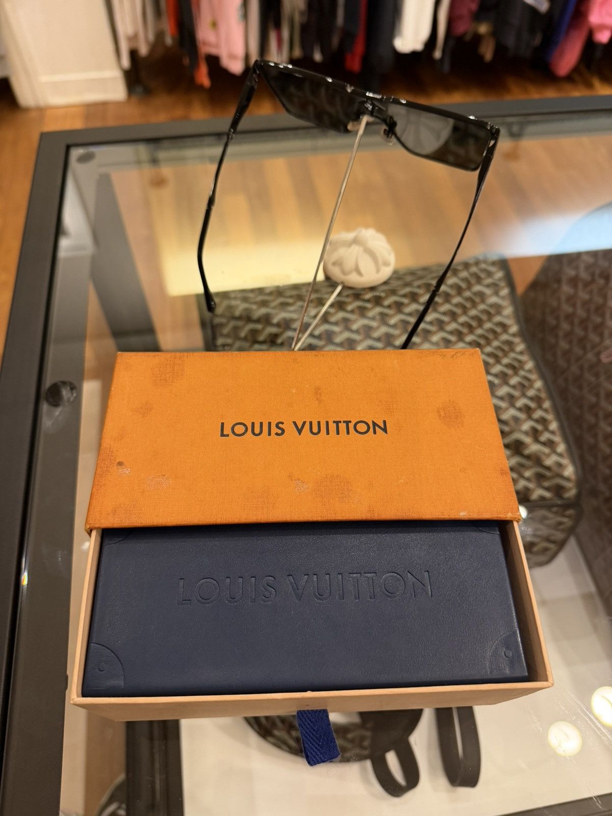 Louis Vuitton Louis Vuitton Cyclone Sunglasses - Black Size ONE SIZE - 8 Thumbnail