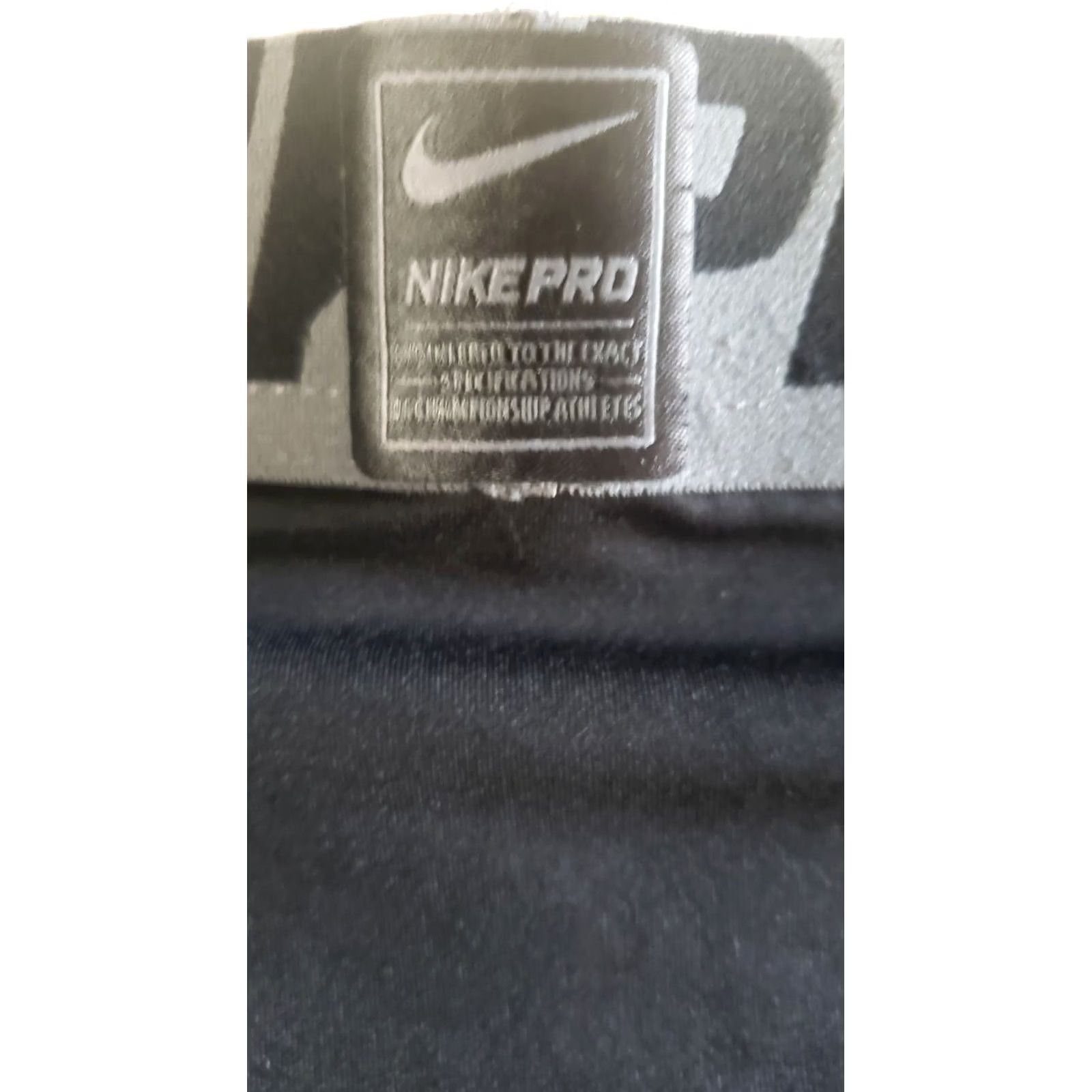 Nike Nike Pro Dri-Fit Compression Knee Length Shorts M Black Men Size US 31 - 6 Thumbnail