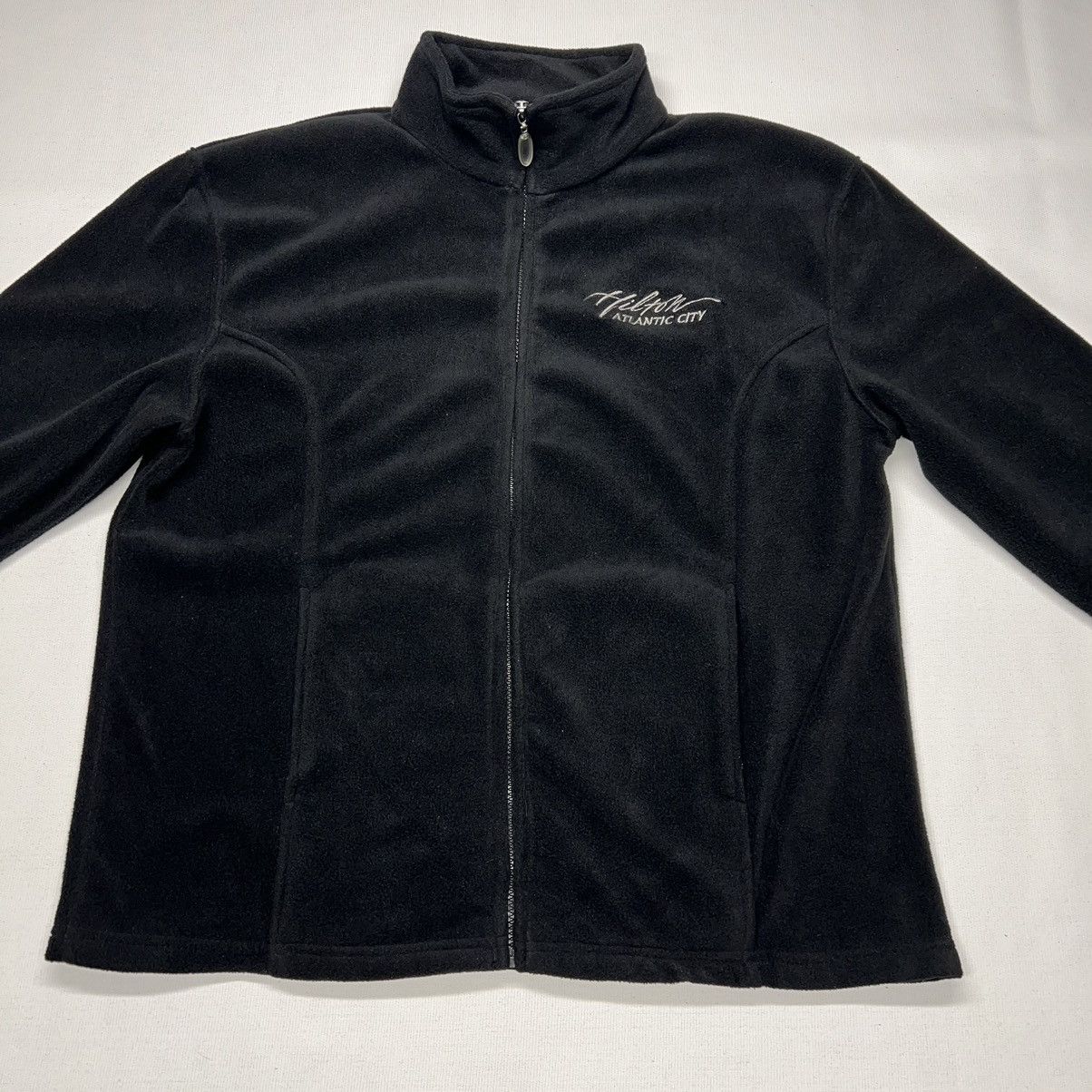 Vintage VTG Hilton Casinos Sweatshirt Black Fleece Pullover Y2K Size US XL / EU 56 / 4 - 2 Thumbnail