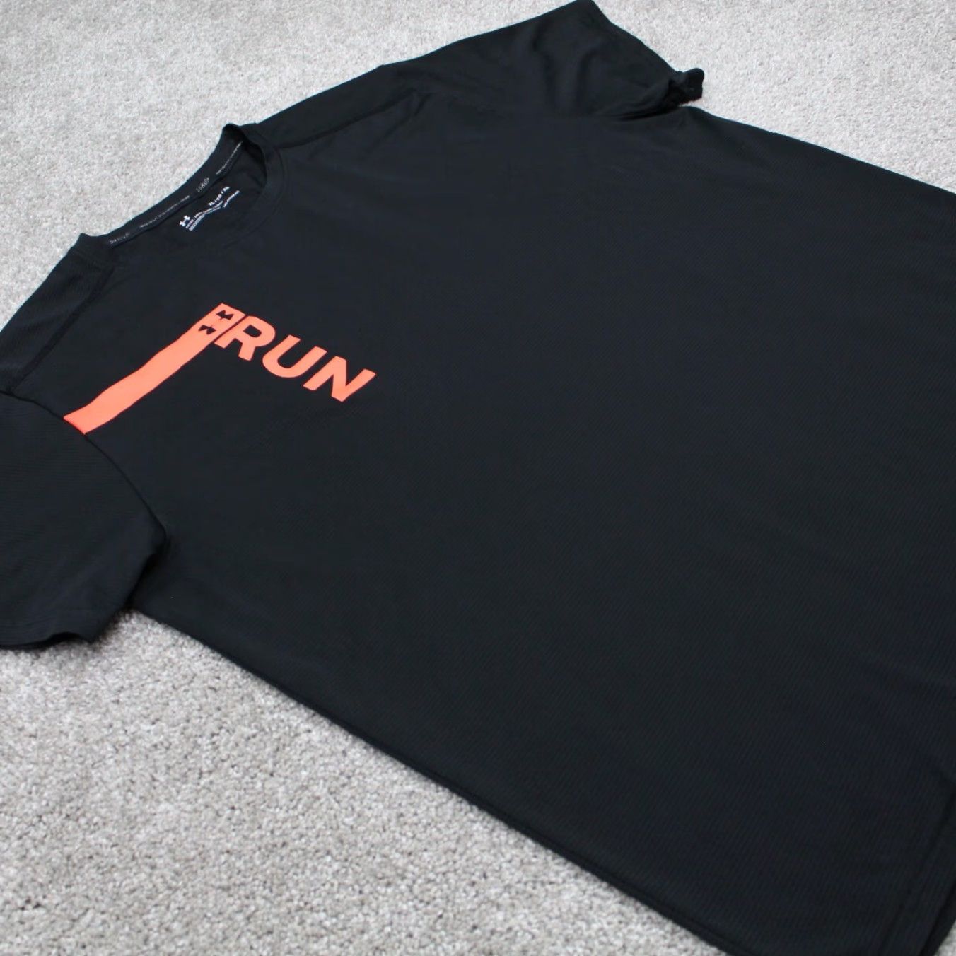 Under Armour Under Armour Run Shirt Mens XL Black UA Fitted HeatGear Short Sleeve Pullover Size US XL / EU 56 / 4 - 5 Thumbnail