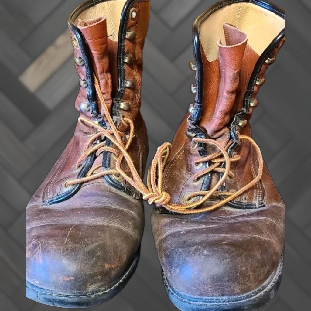 Vintage VINTAGE Wolverine Brown Leather Ankle Boots Chukka Lace Up 8D USA MADE Mens 03383 35 Casual Workwear Fall Winter Spring Summer USA Shrug? Size US 8 / EU 41 - 1 Thumbnail