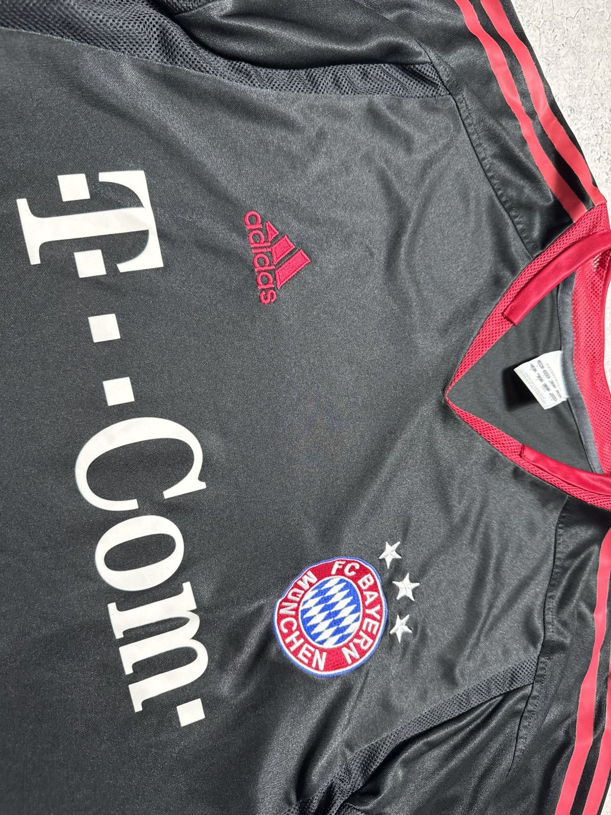 Adidas Adidas FC Bayern Munchen 2004/2005 Vintage Soccer Jersey Size US L / EU 52-54 / 3 - 6 Thumbnail
