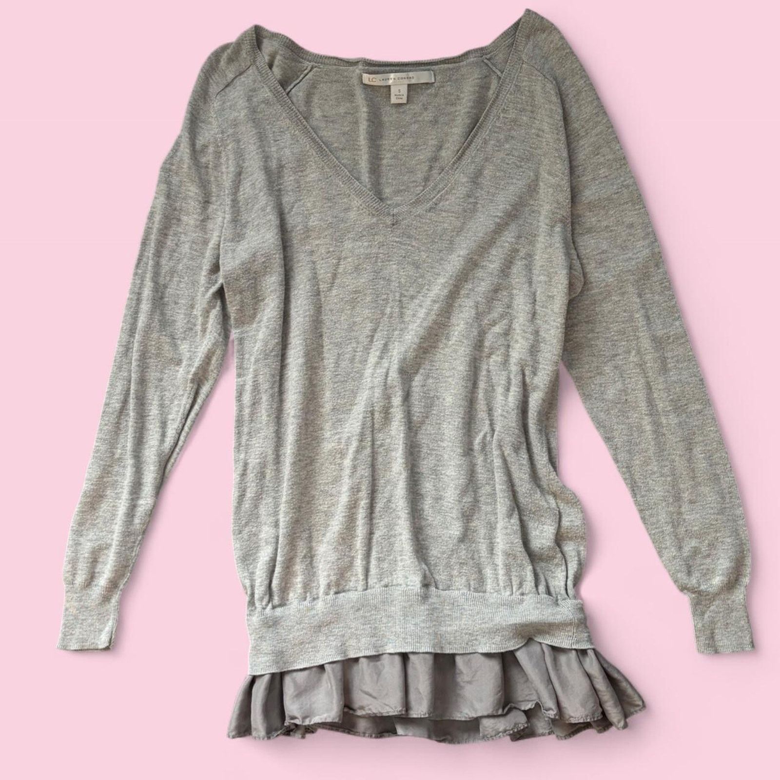 Lauren Conrad Grey long sleeve top with Ruffle Hem Size S / US 4 / IT 40 - 1 Thumbnail