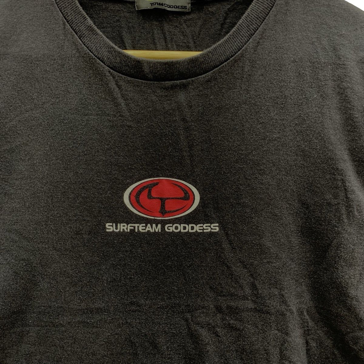 Vintage Vintage SURFTEAM GODDESS Center Logo Long Sleeve Backhit Size US L / EU 52-54 / 3 - 7 Thumbnail