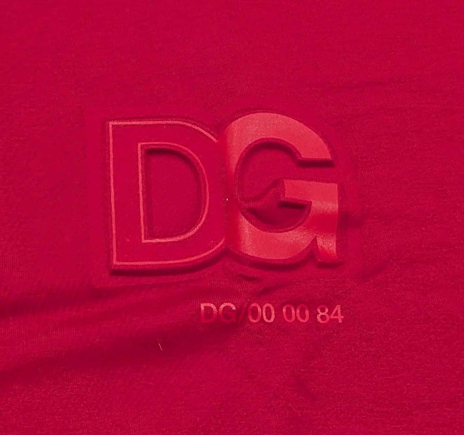 Dolce & Gabbana Dolce Gabbana Embossed D&G Logo T-Shirt Red 56 US 46 Size US XL / EU 56 / 4 - 3 Thumbnail