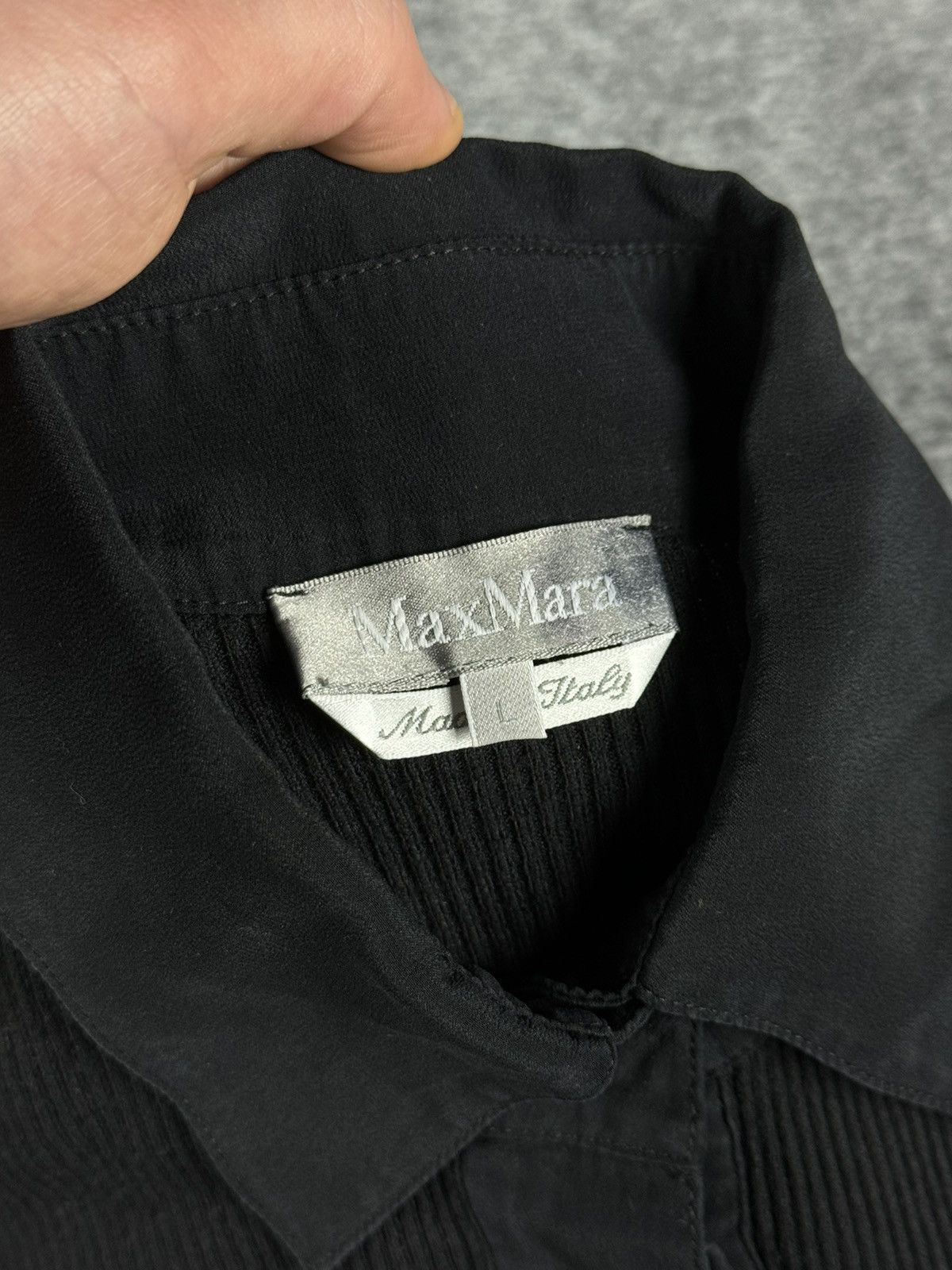 Japanese Brand × Max Mara Vintage Max Mara Button Up Blouse Viscosa Silk Size M / US 6-8 / IT 42-44 - 2 Thumbnail
