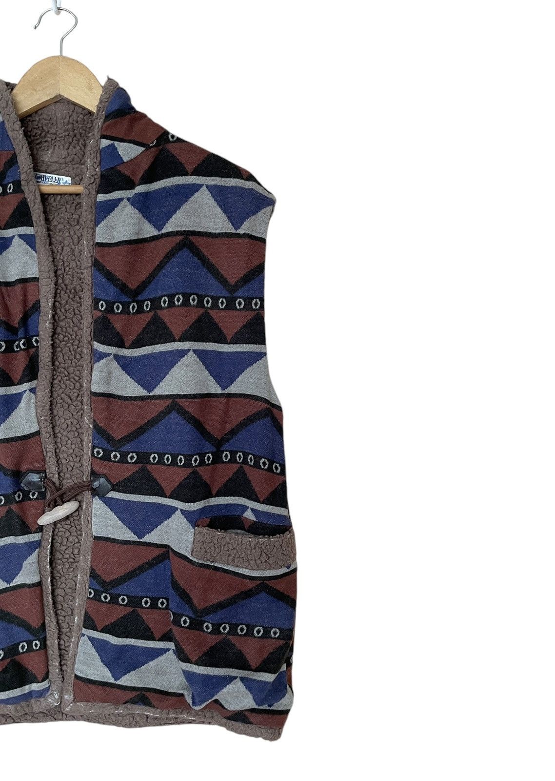 Japanese Brand Vintage Japanese Brand Nouvelle Navajo Fur Vest 1990s Size US M / EU 48-50 / 2 - 4 Thumbnail