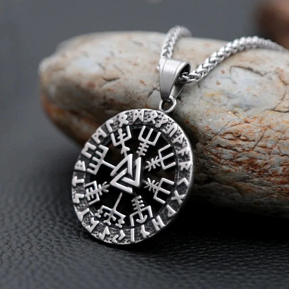 Vintage Vintage Nordic Compass Pendant Necklace Size ONE SIZE - 3 Thumbnail