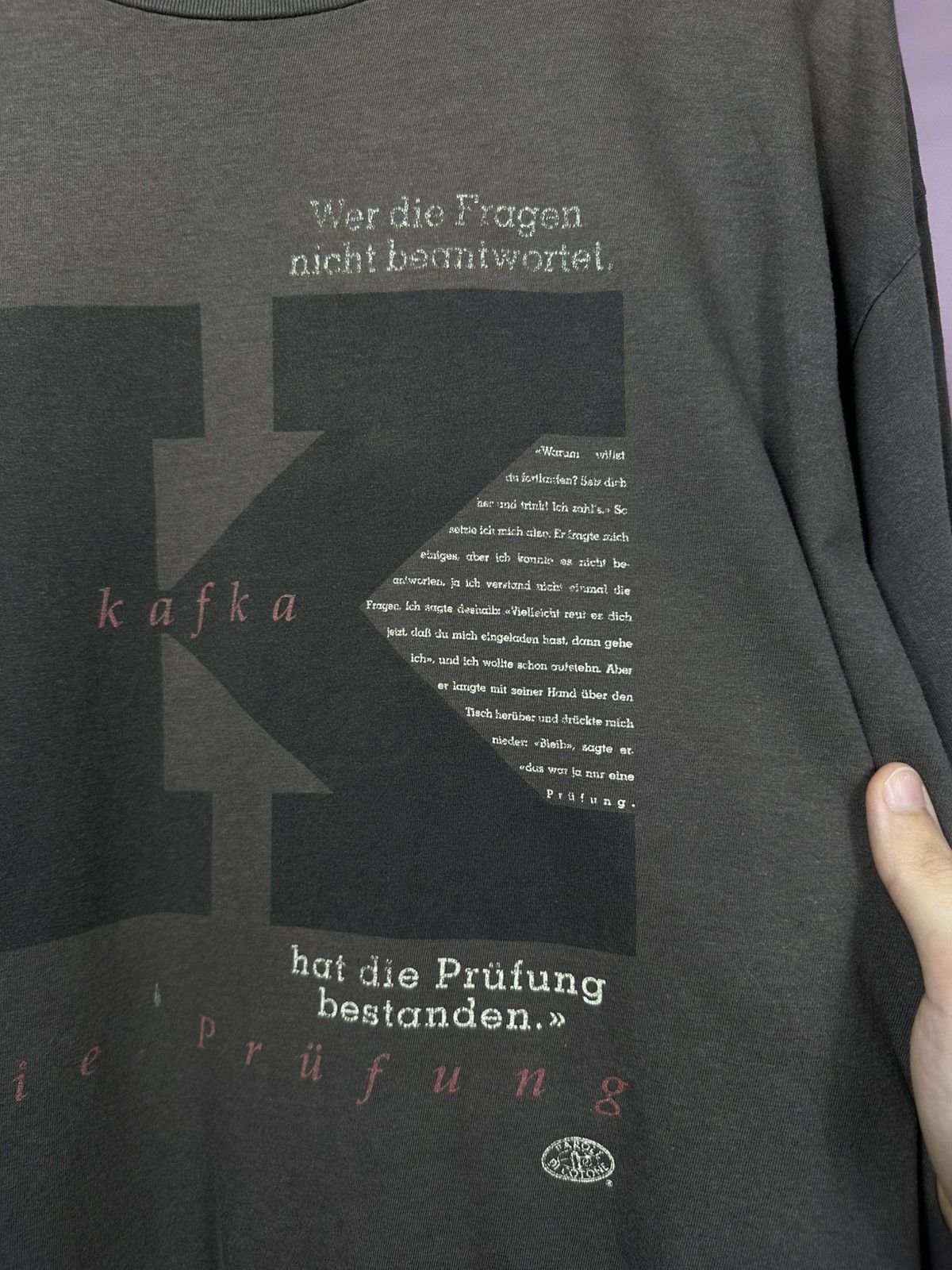 Other Parole Di Cotone Vintage Franz Kafka Die Prufung Art T-Shirt Size US L / EU 52-54 / 3 - 9 Thumbnail
