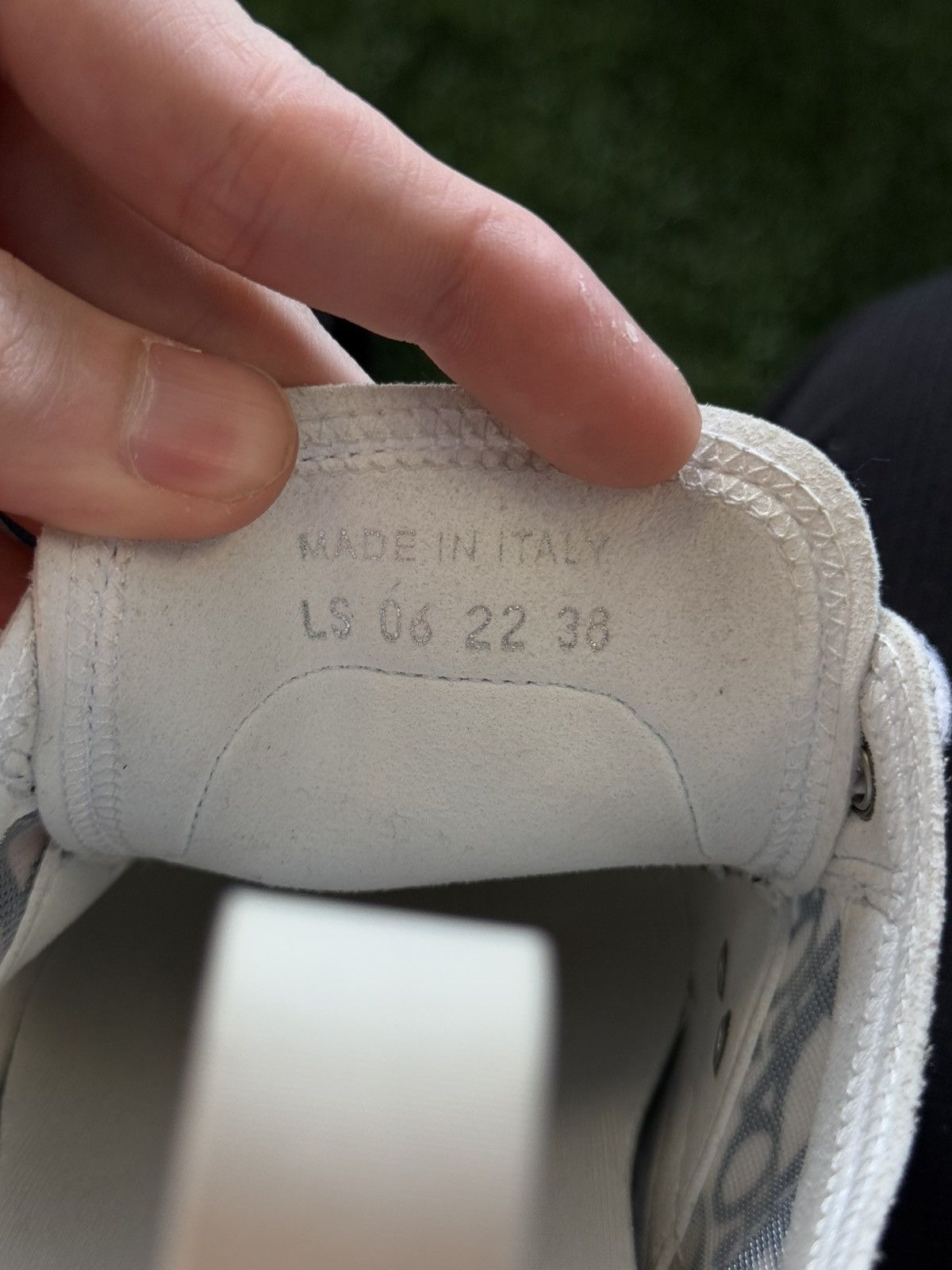 Dior Dior Low Top Canvas Oblique Sneaker Size 38EU/5US Size US 5 / EU 37 - 11 Thumbnail