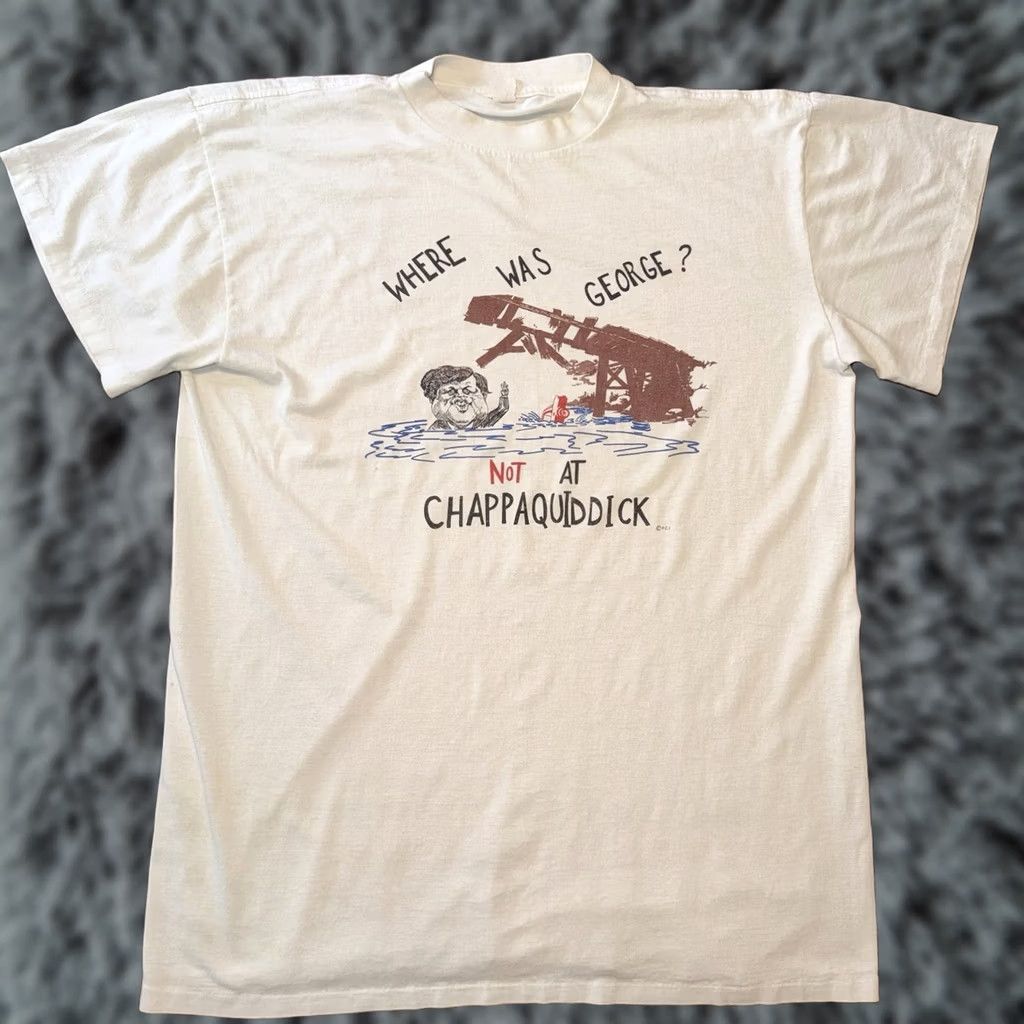 George VINTAGE Where Was George Not At Chappaquiddick Massachusetts T Shirt XL 70’s Mens Graphic Tee Short Sleeve Crew Neck Cotton Whites Kennedy Classic 70s Size US L / EU 52-54 / 3 - 1 Thumbnail