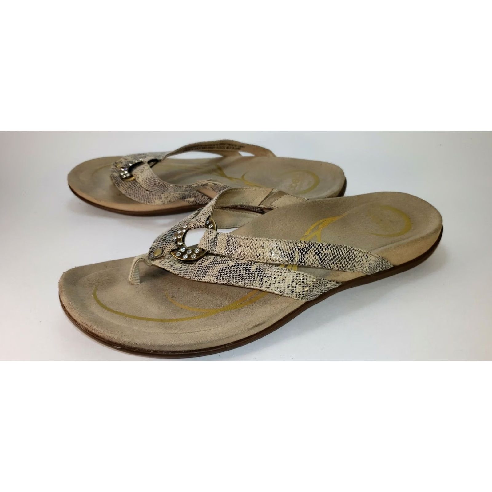 Vintage VINTAGE Abeo Brenda Strappy Sandal Narrow Size 9N Beige Reptile Biomechanical Footbed Women Size US 9 / IT 39 - 4 Thumbnail