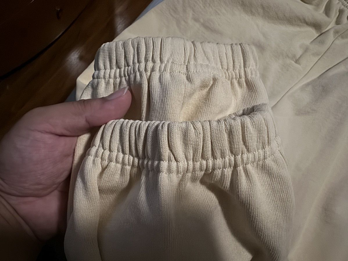 Sp5der Sp5der Beluga Cream Sweatpants Size Medium Size US 32 / EU 48 - 6 Thumbnail